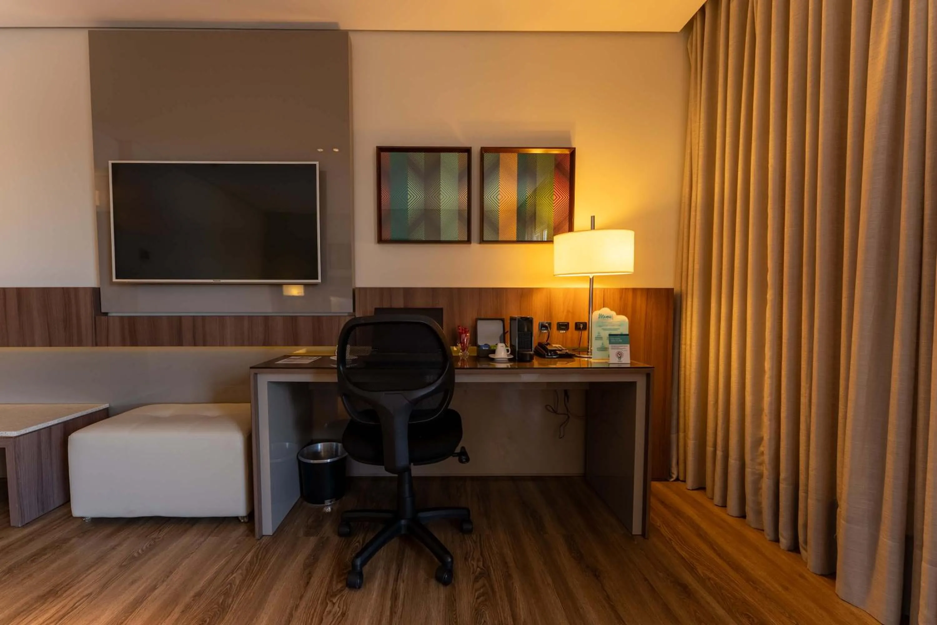 Photo of the whole room in Deville Prime Campo Grande