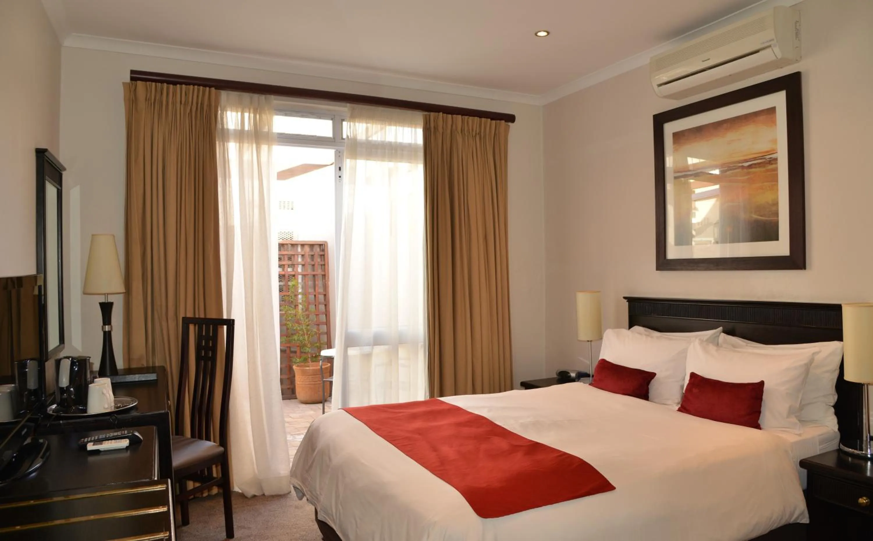 Bedroom, Bed in Protea Hotel by Marriott Worcester Cumberland