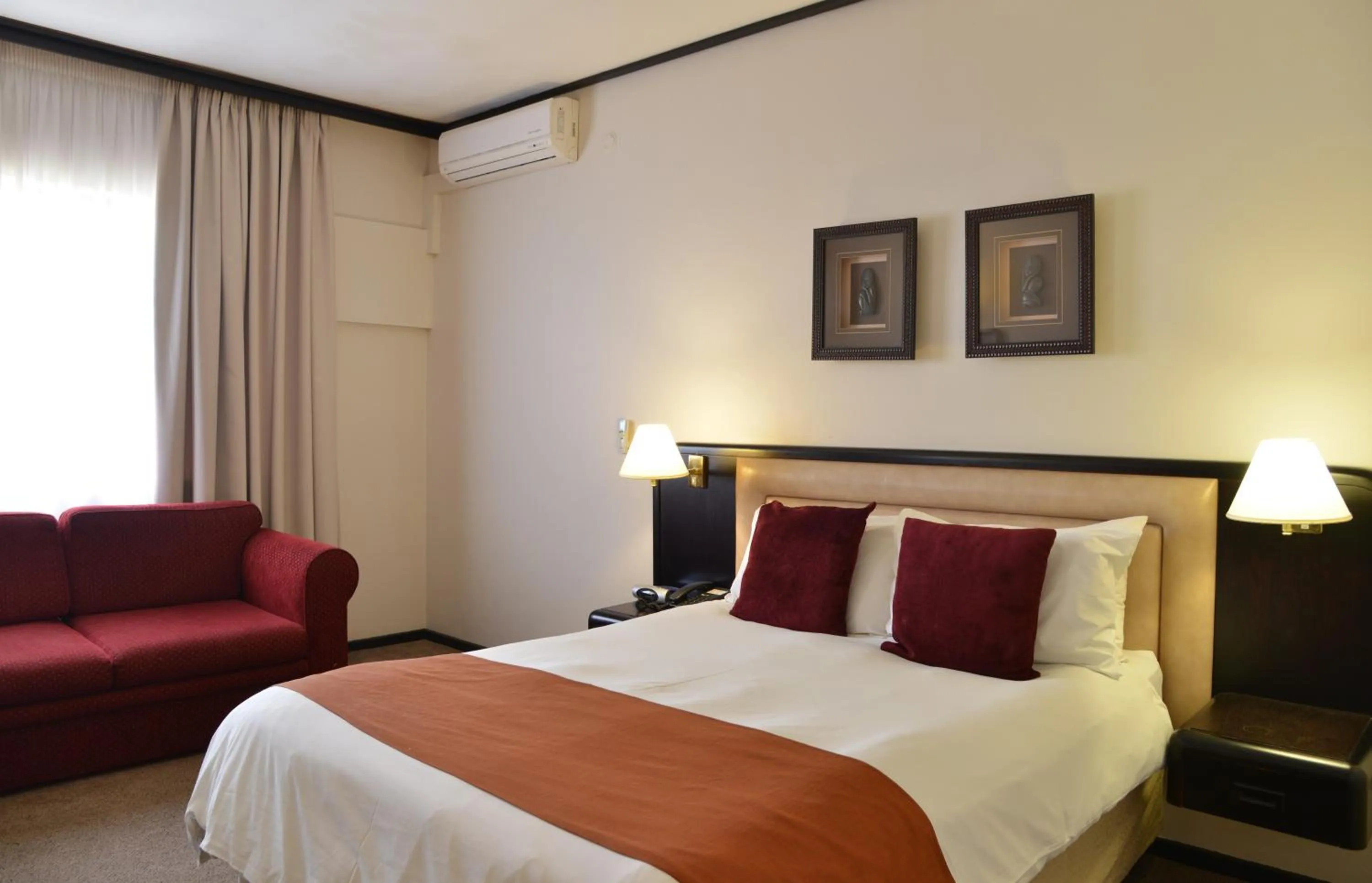 Bed in Protea Hotel by Marriott Worcester Cumberland