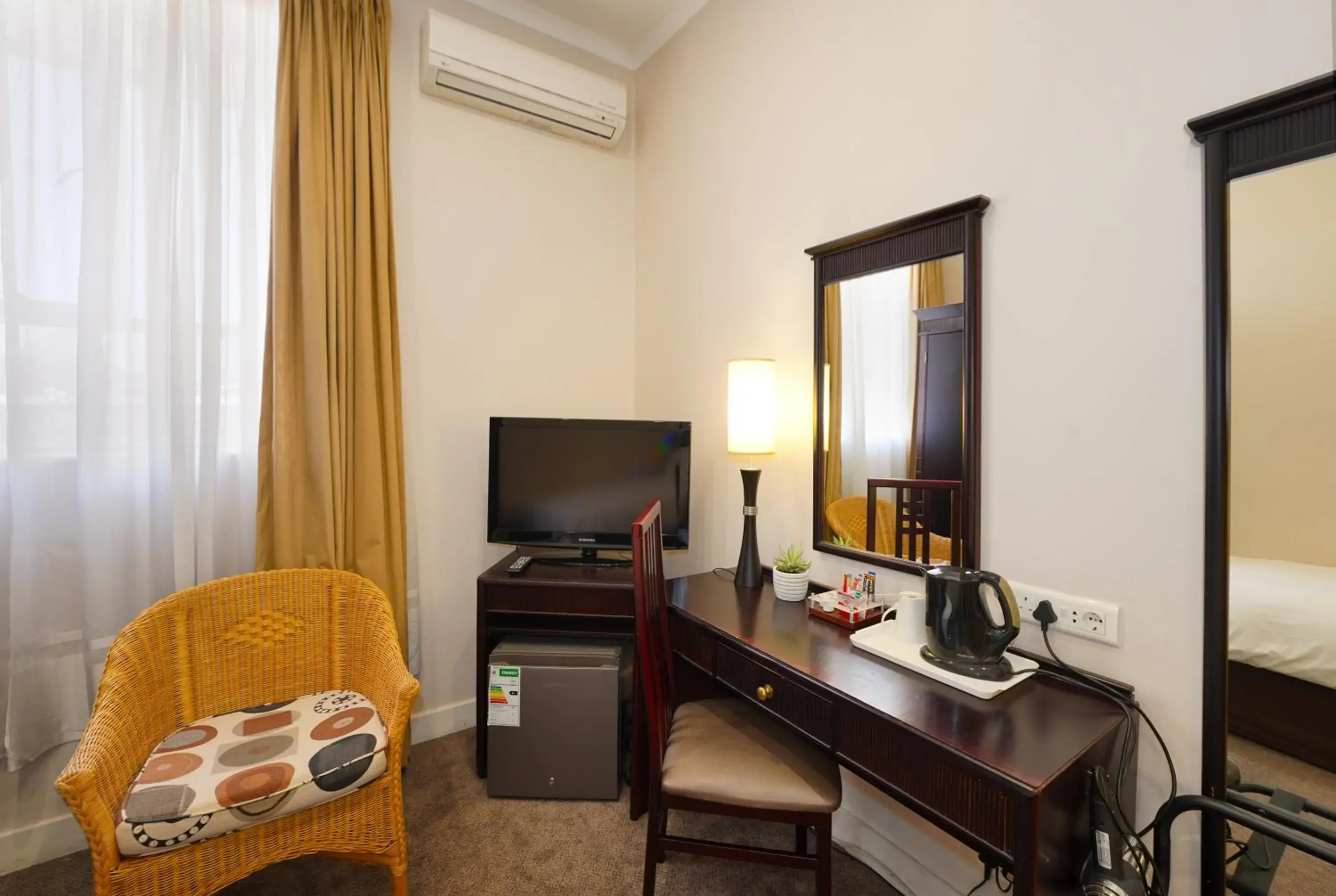 Standard Studio in Cumberland Hotel Worcester Standard Studio in Cumberland Hotel Worcester