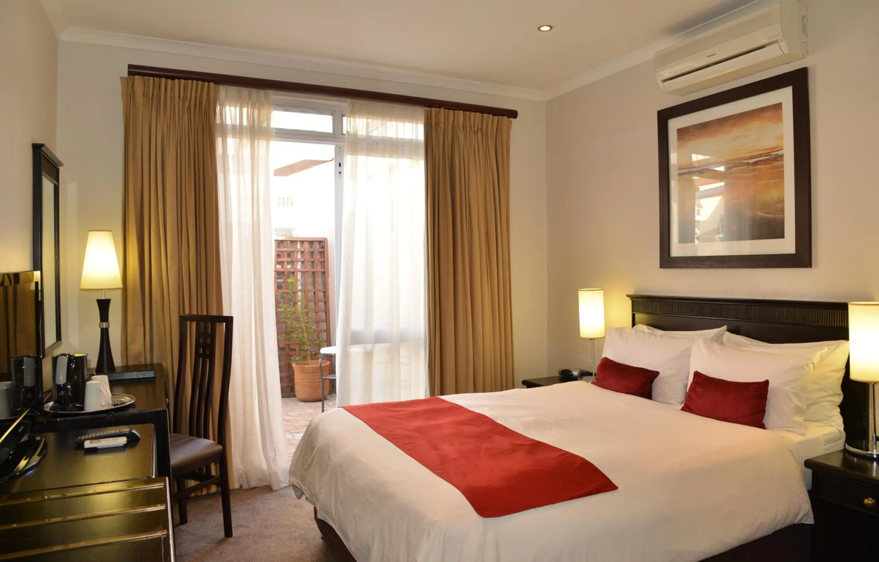 Bedroom, Bed in Protea Hotel by Marriott Worcester Cumberland