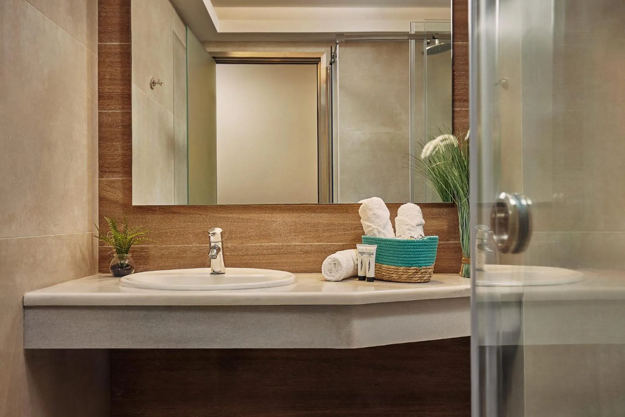 Bathroom in Letsos Hotel