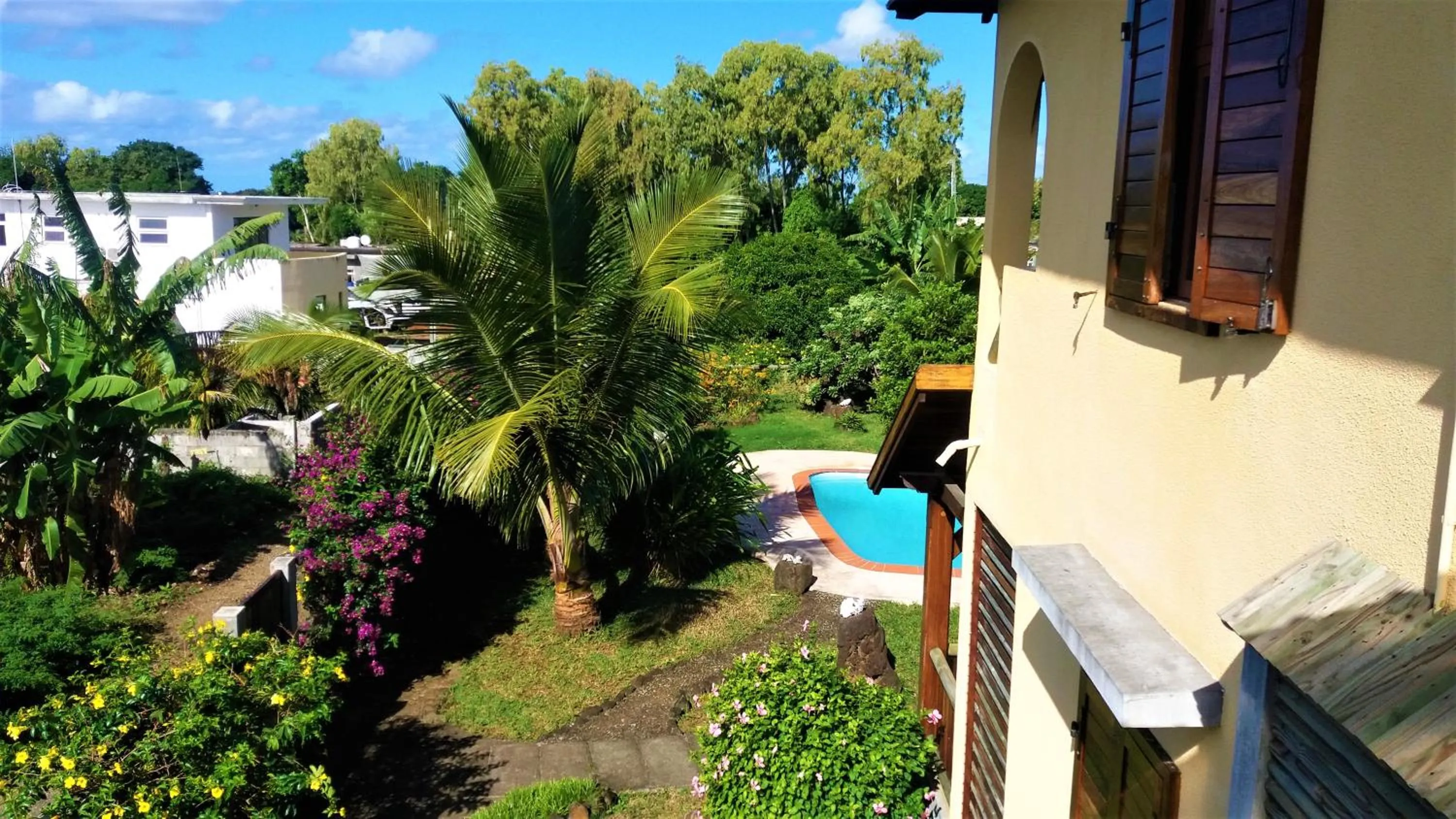 Garden view in La Maison Soleil