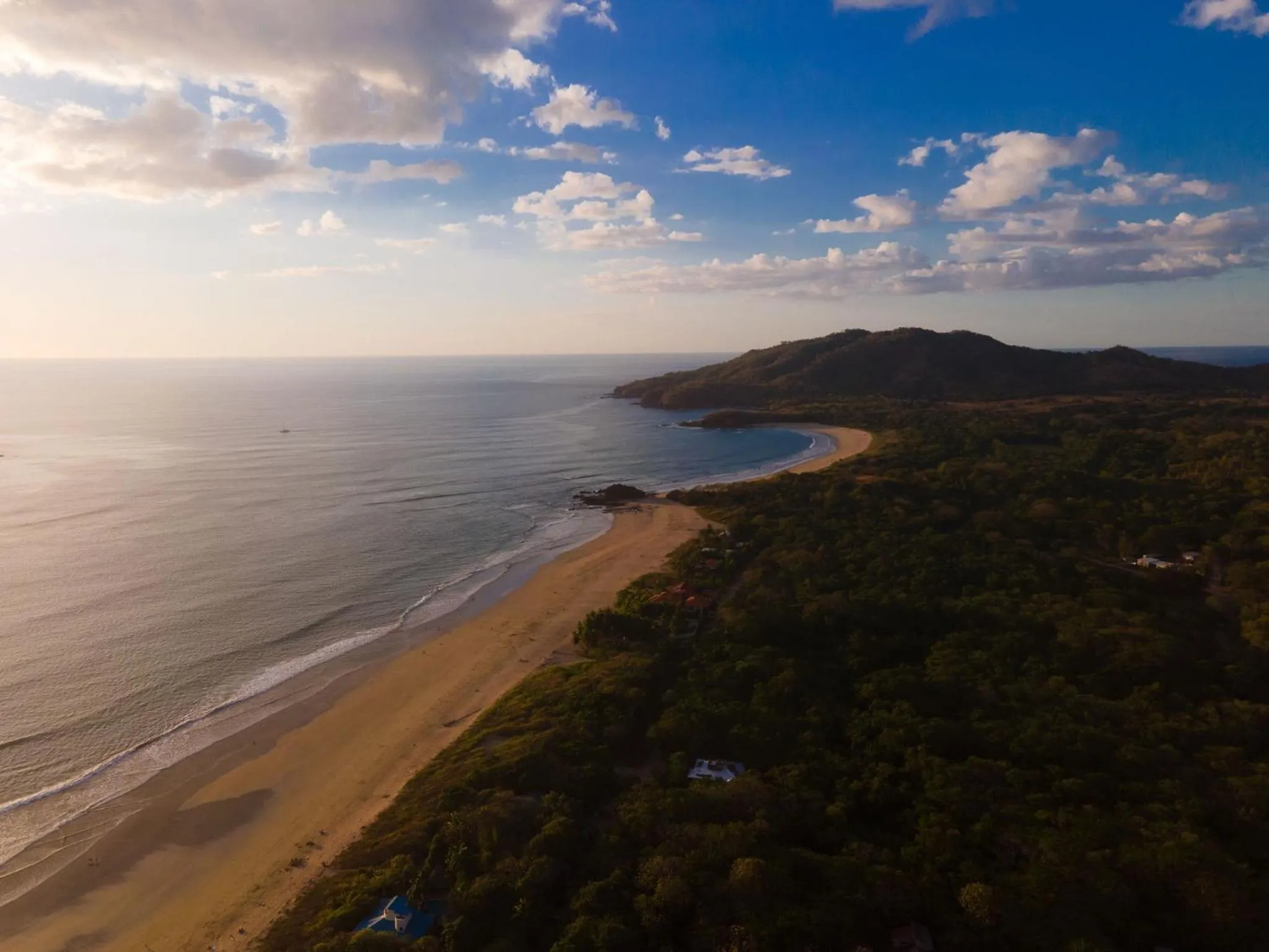 Bird's eye view in El Reinas by Sugar's Monkey