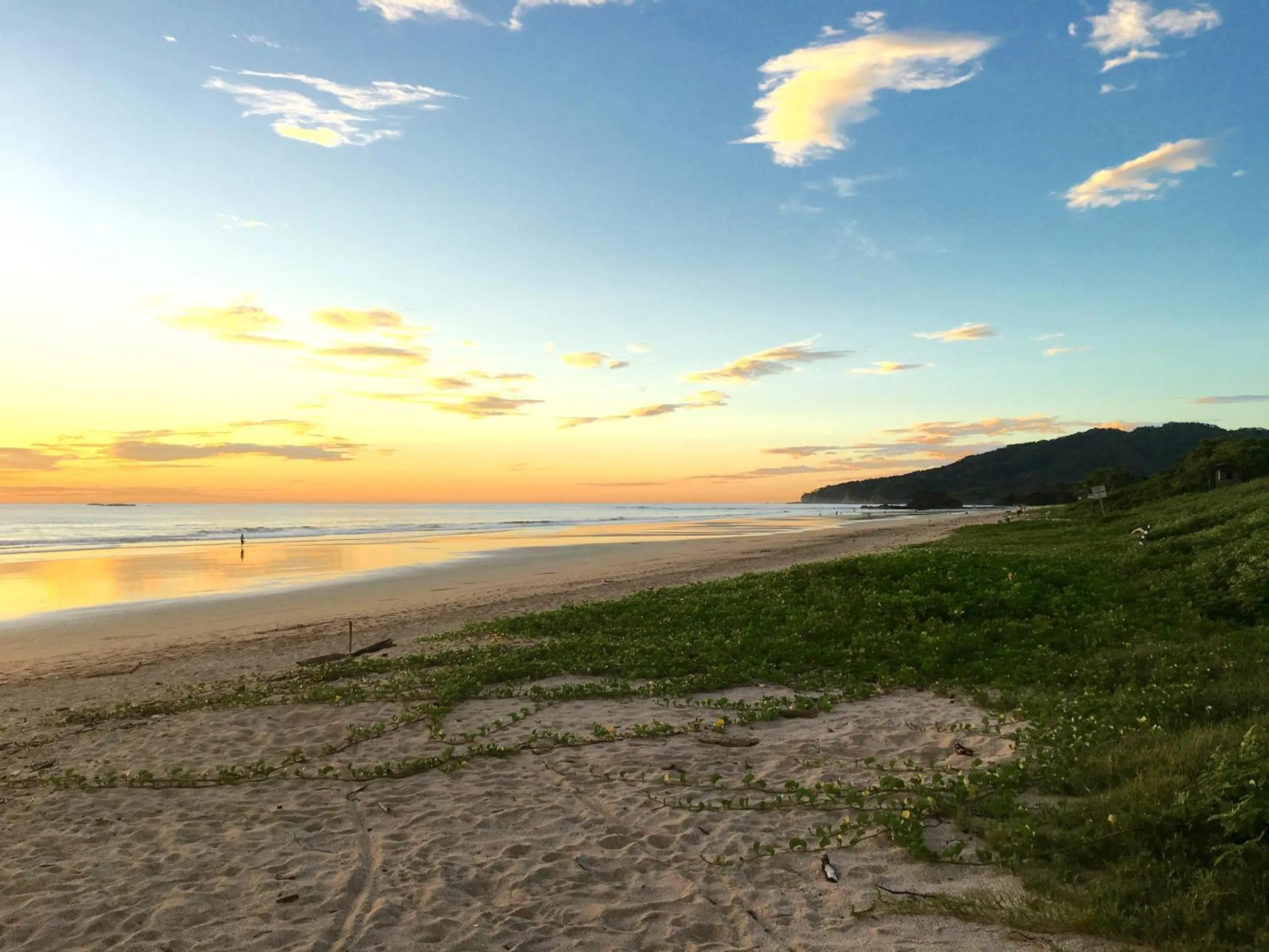 Beach in El Reinas by Sugar's Monkey