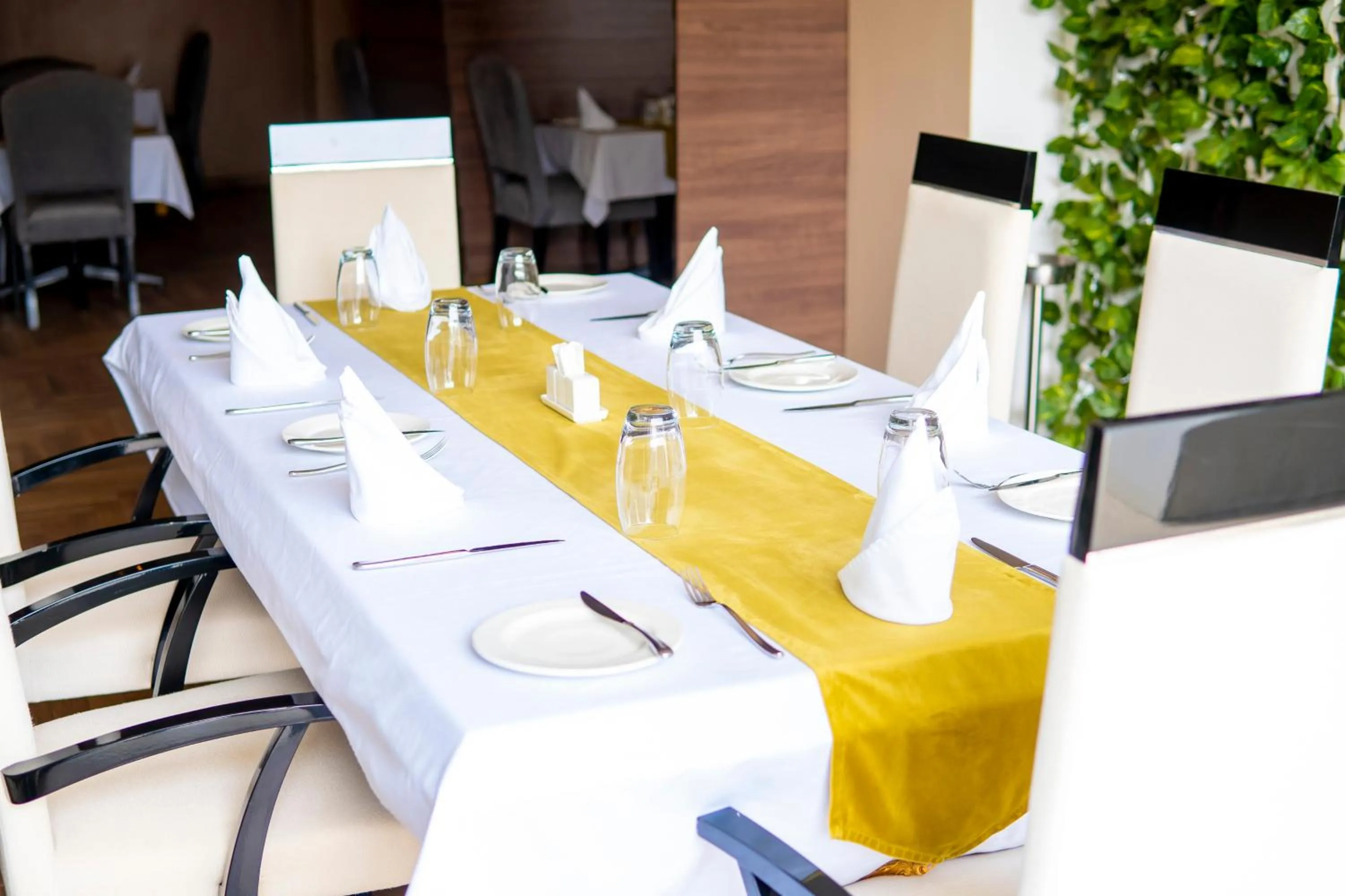 Restaurant/places to eat in Africa's Touch & Leisure