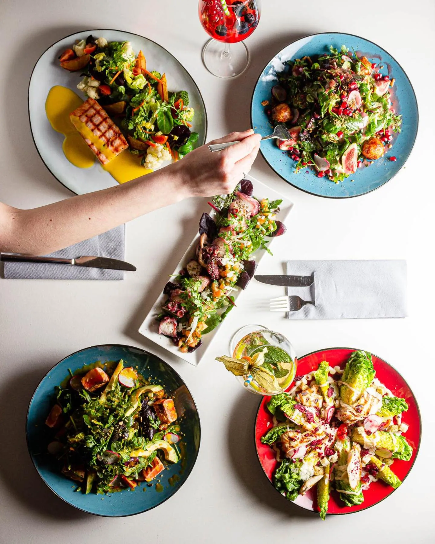 Food and drinks in Hotel Omega