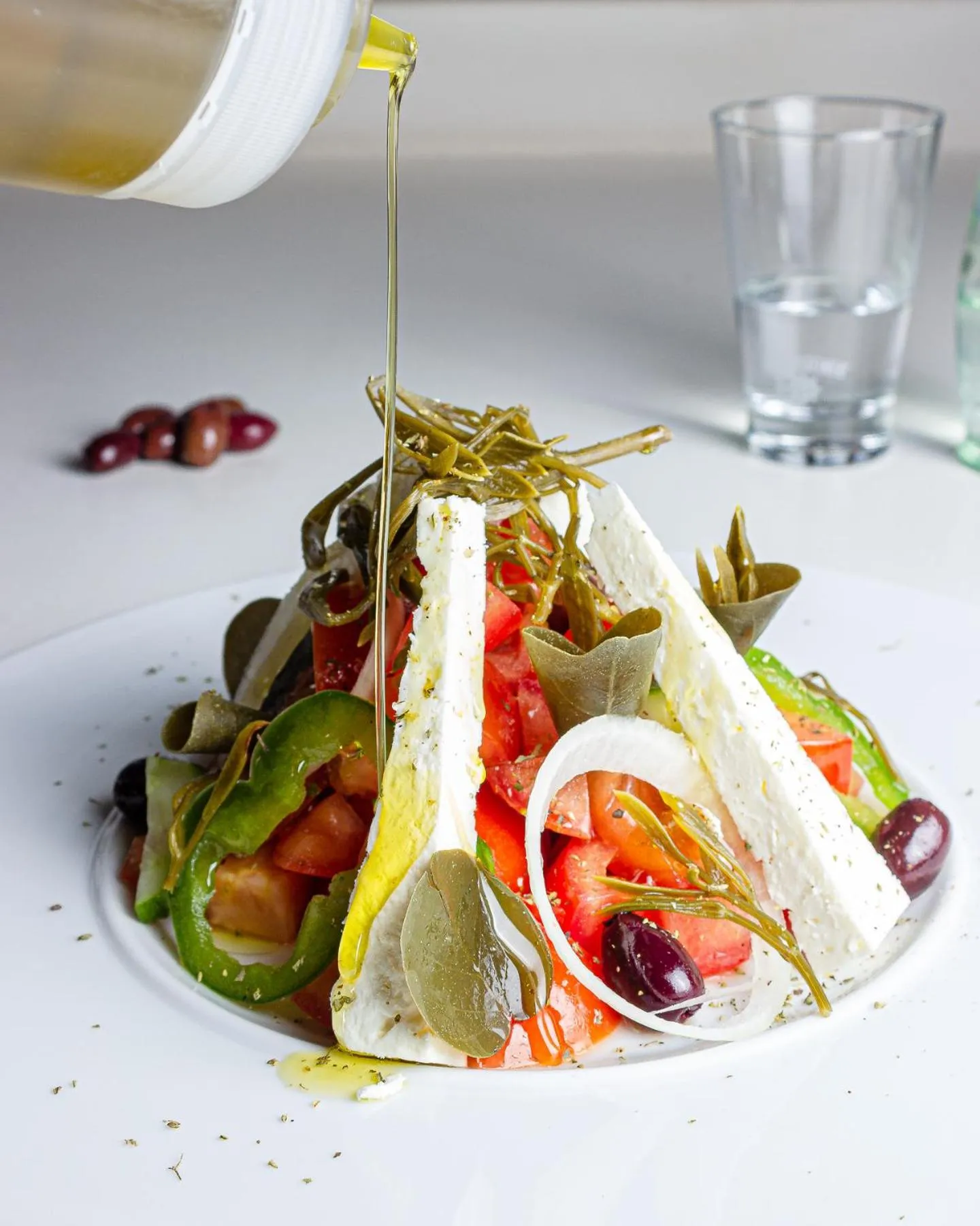 Food and drinks in Hotel Omega