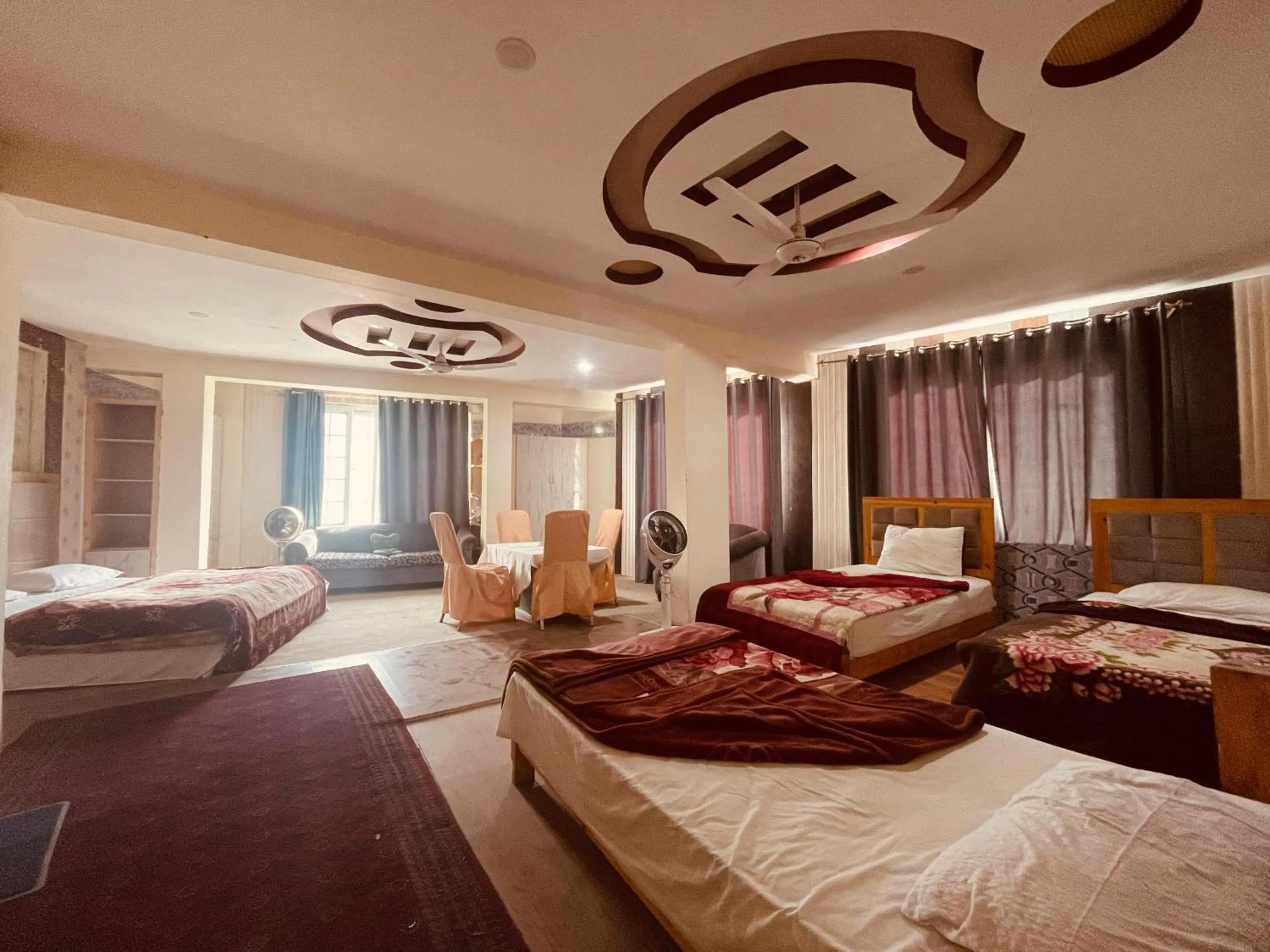 Mount View Hotel Skardu