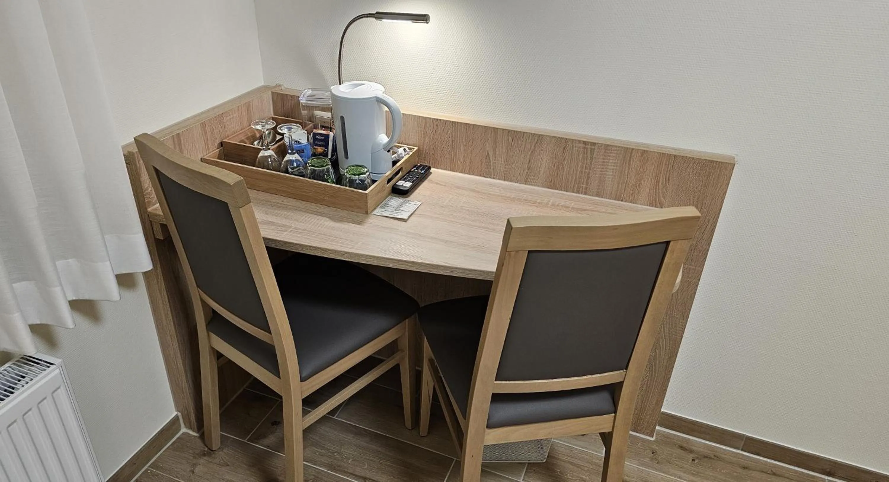 Coffee/tea facilities in Gästehaus Grunewald Bed & Breakfast