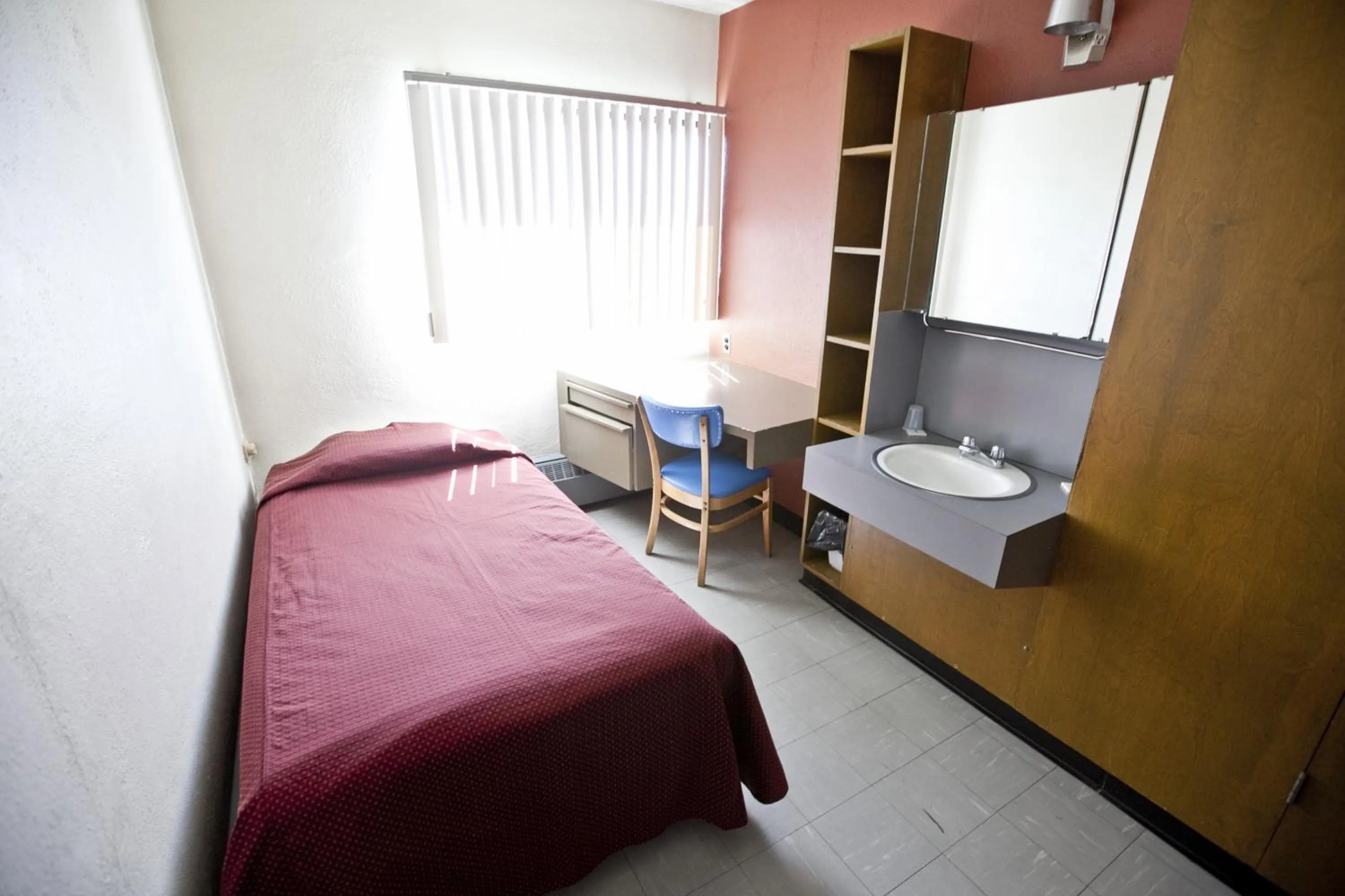 Bedroom, Bed in Résidences Campus Notre-Dame-de-Foy