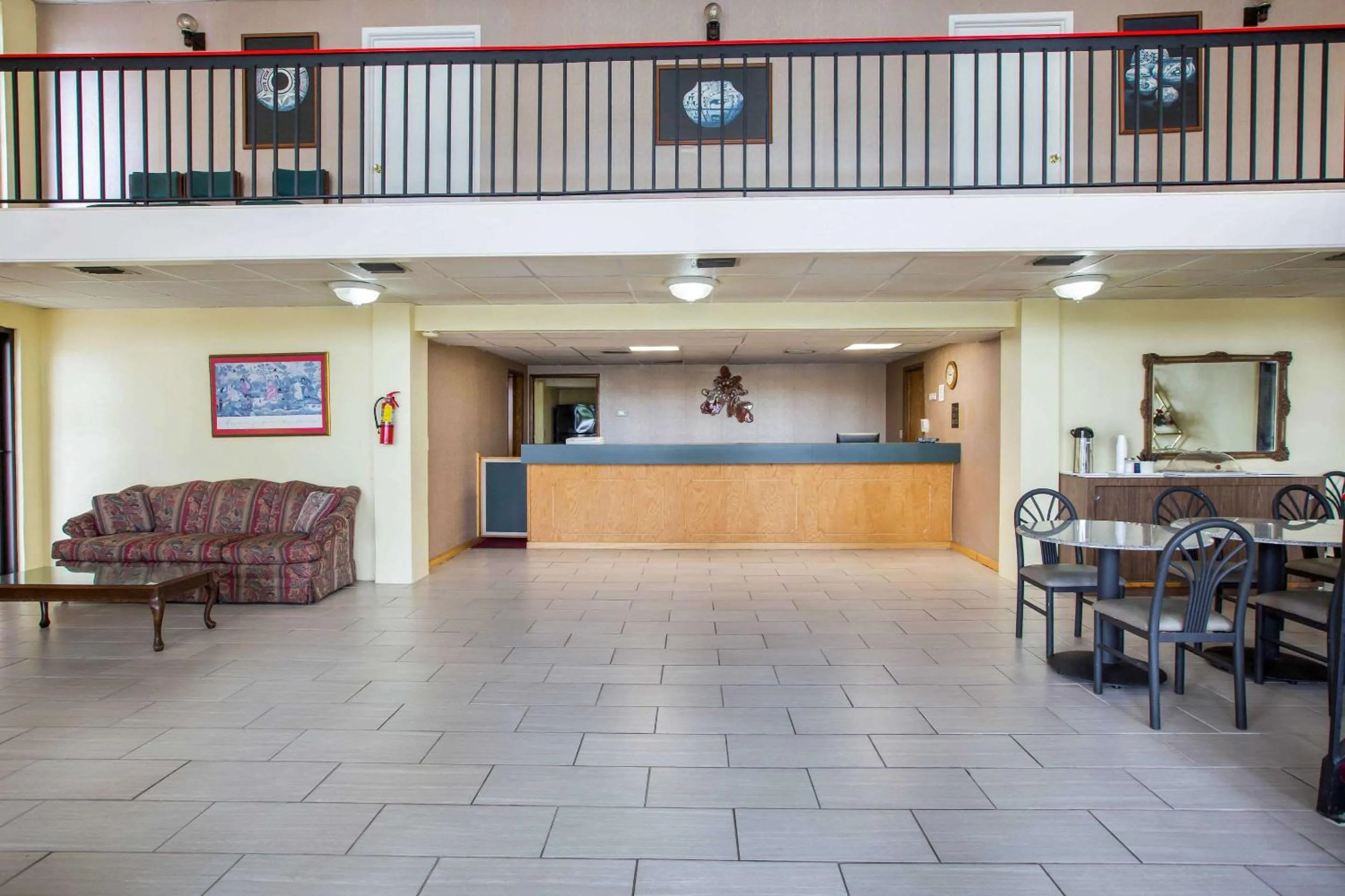 Lobby or reception in Rodeway Inn Bonifay