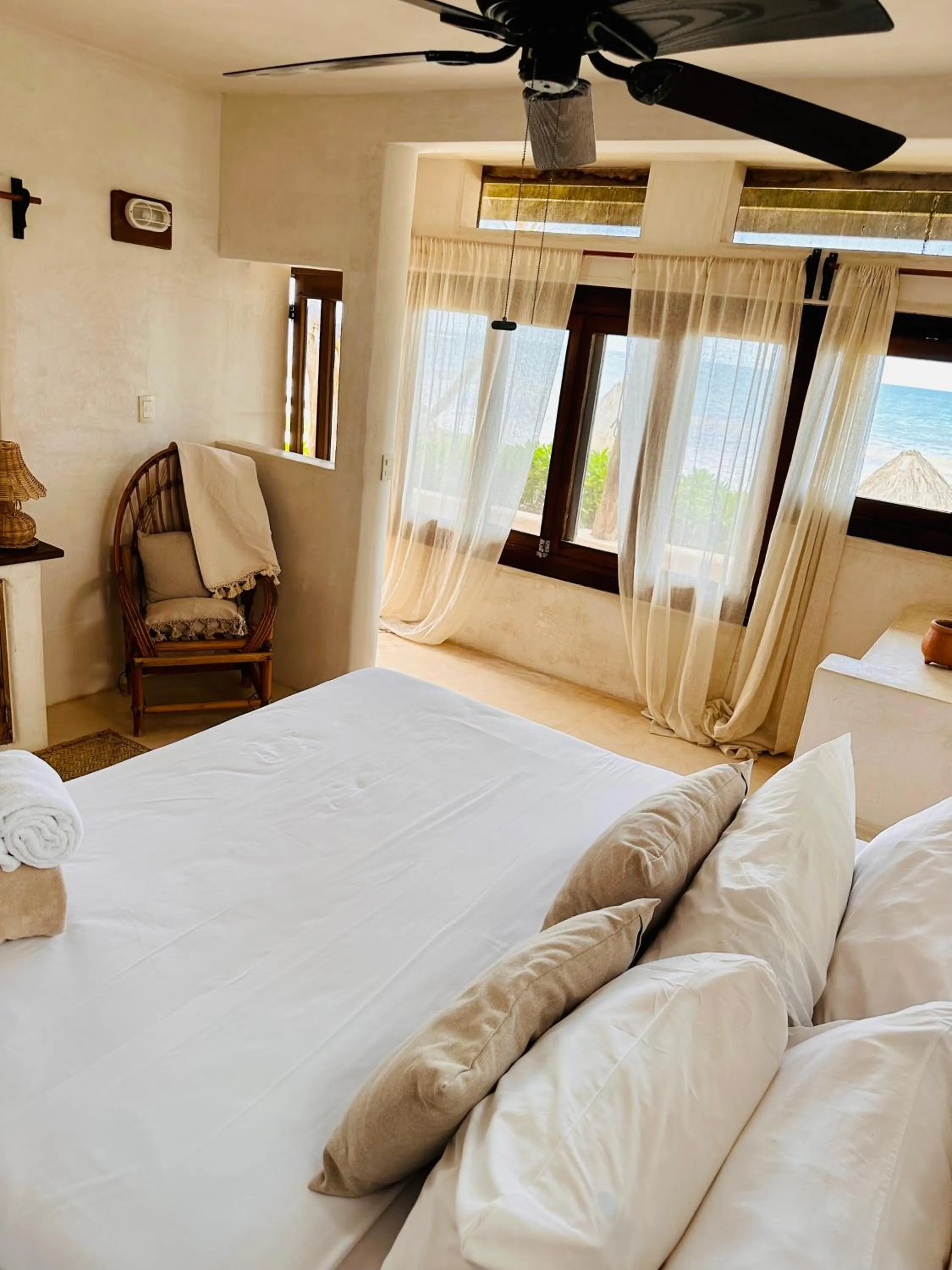 Bed in La Conchita Tulum