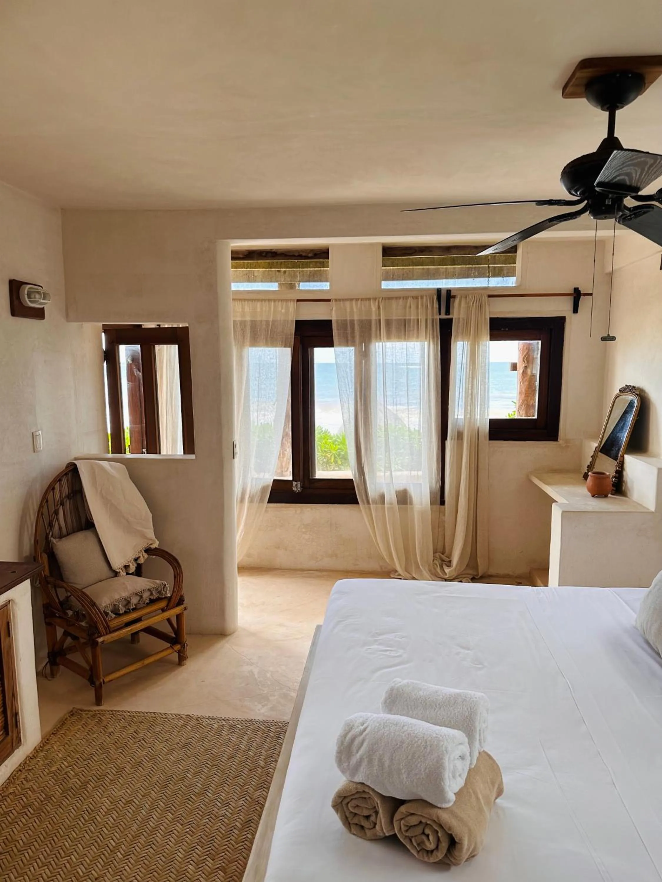 Bed in La Conchita Tulum