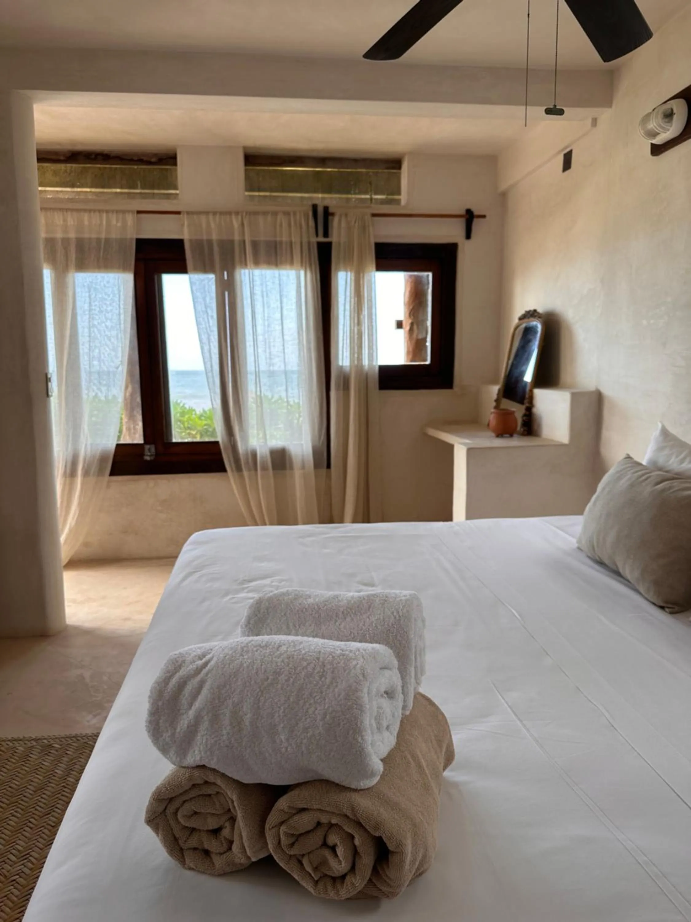 Bed in La Conchita Tulum