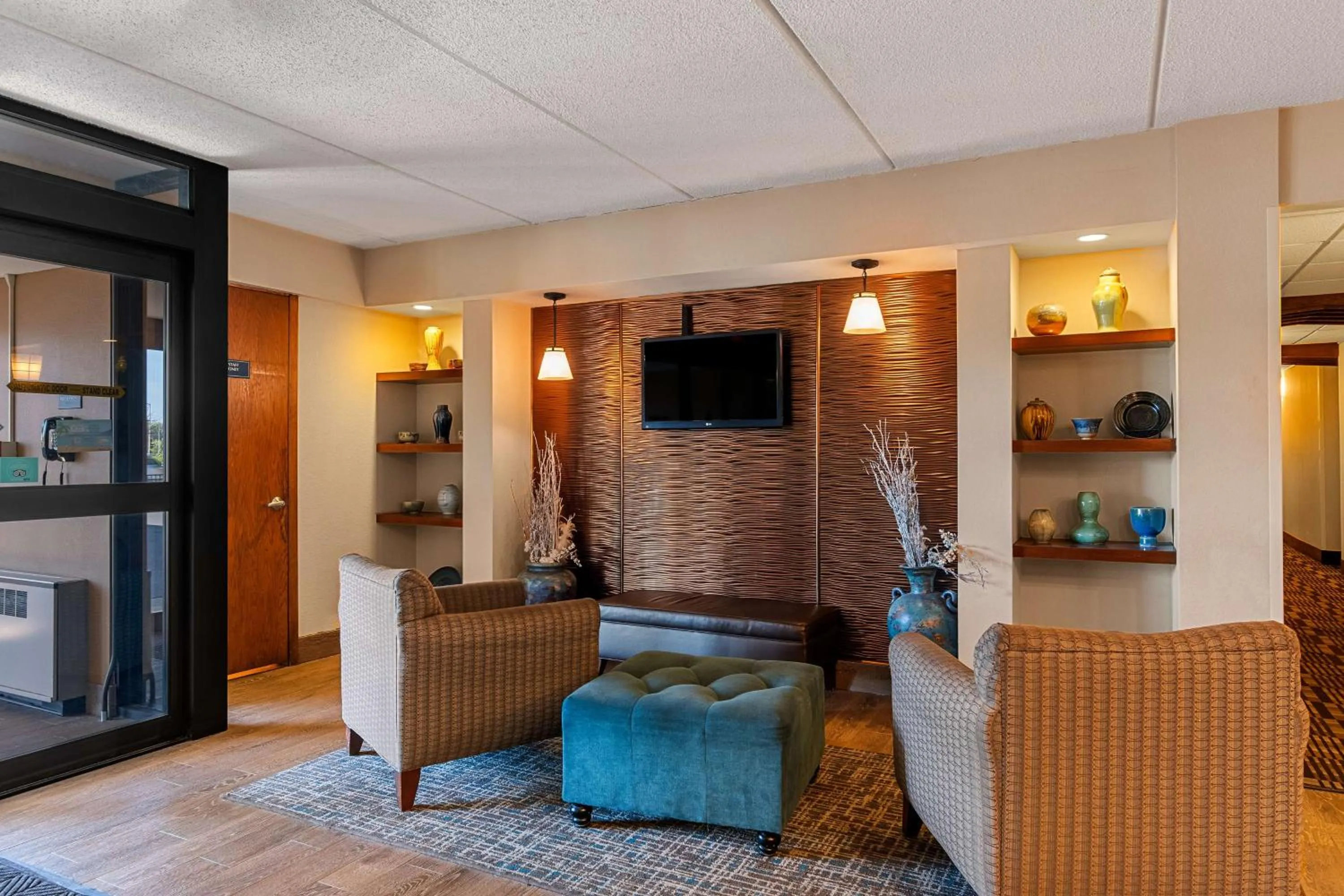 Lobby or reception in Best Western Bridgeview Hotel