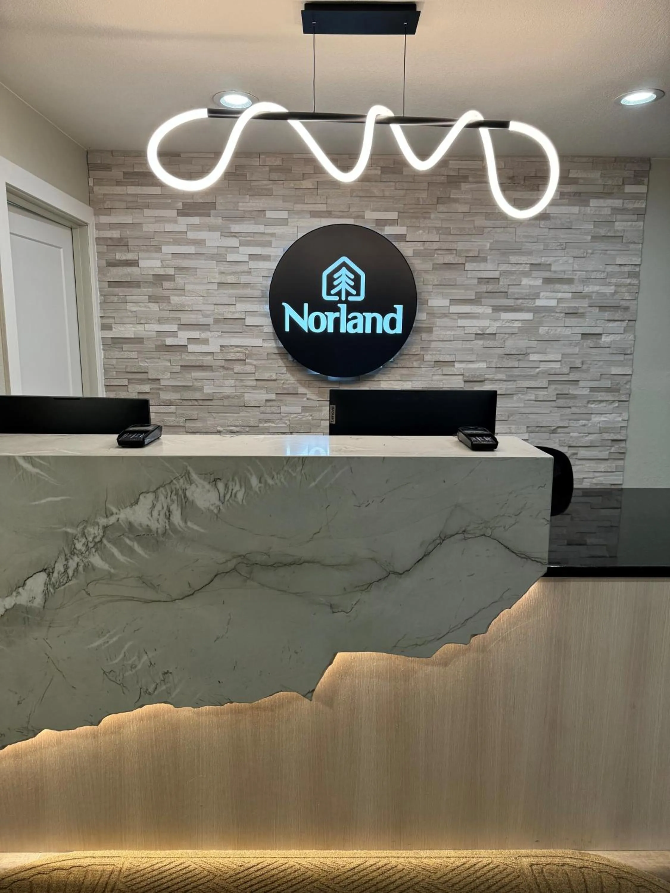 Lobby or reception in Norland Inn & Suites Roseau