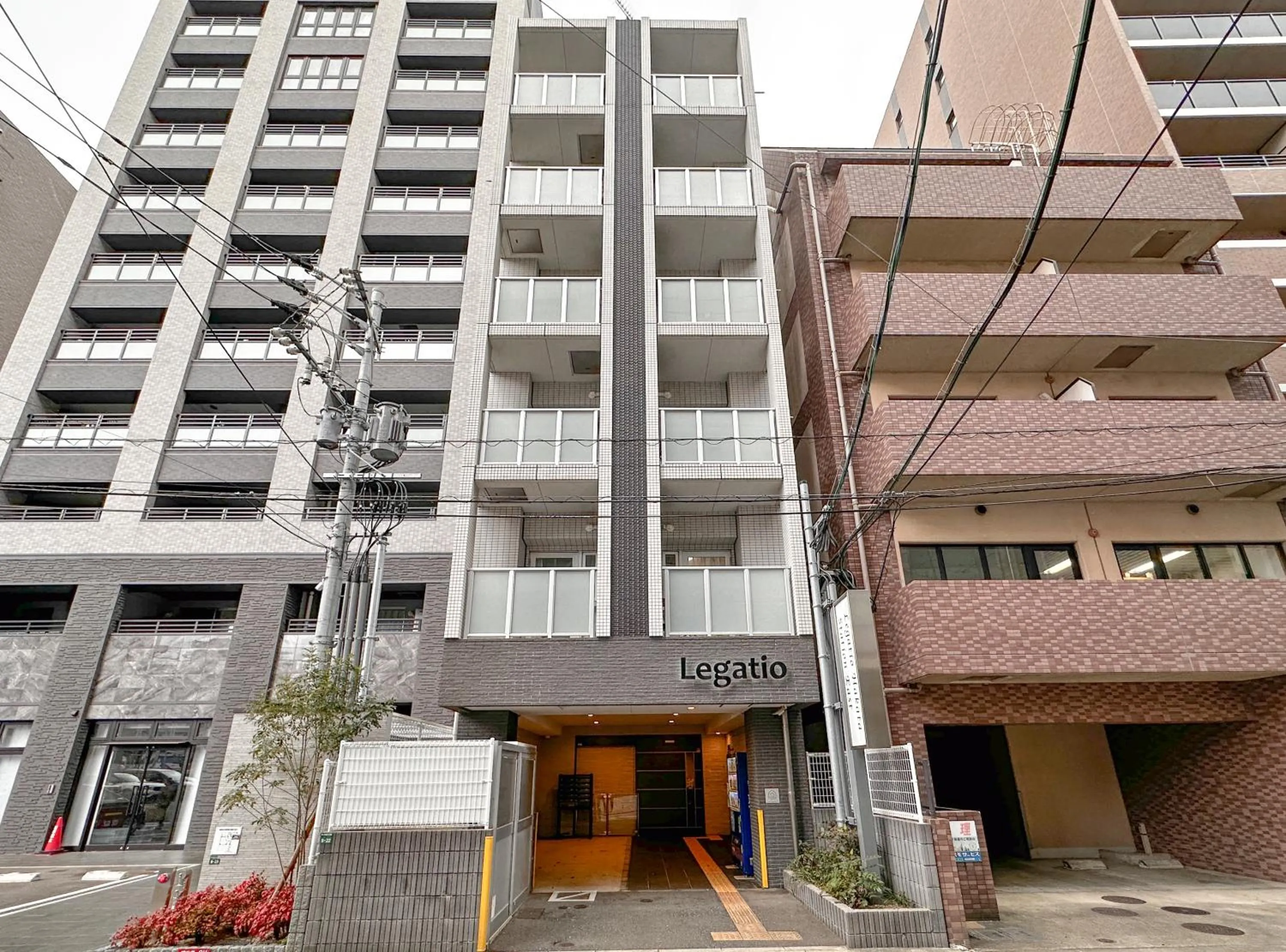 Property building in Legatio HAKATA Station East