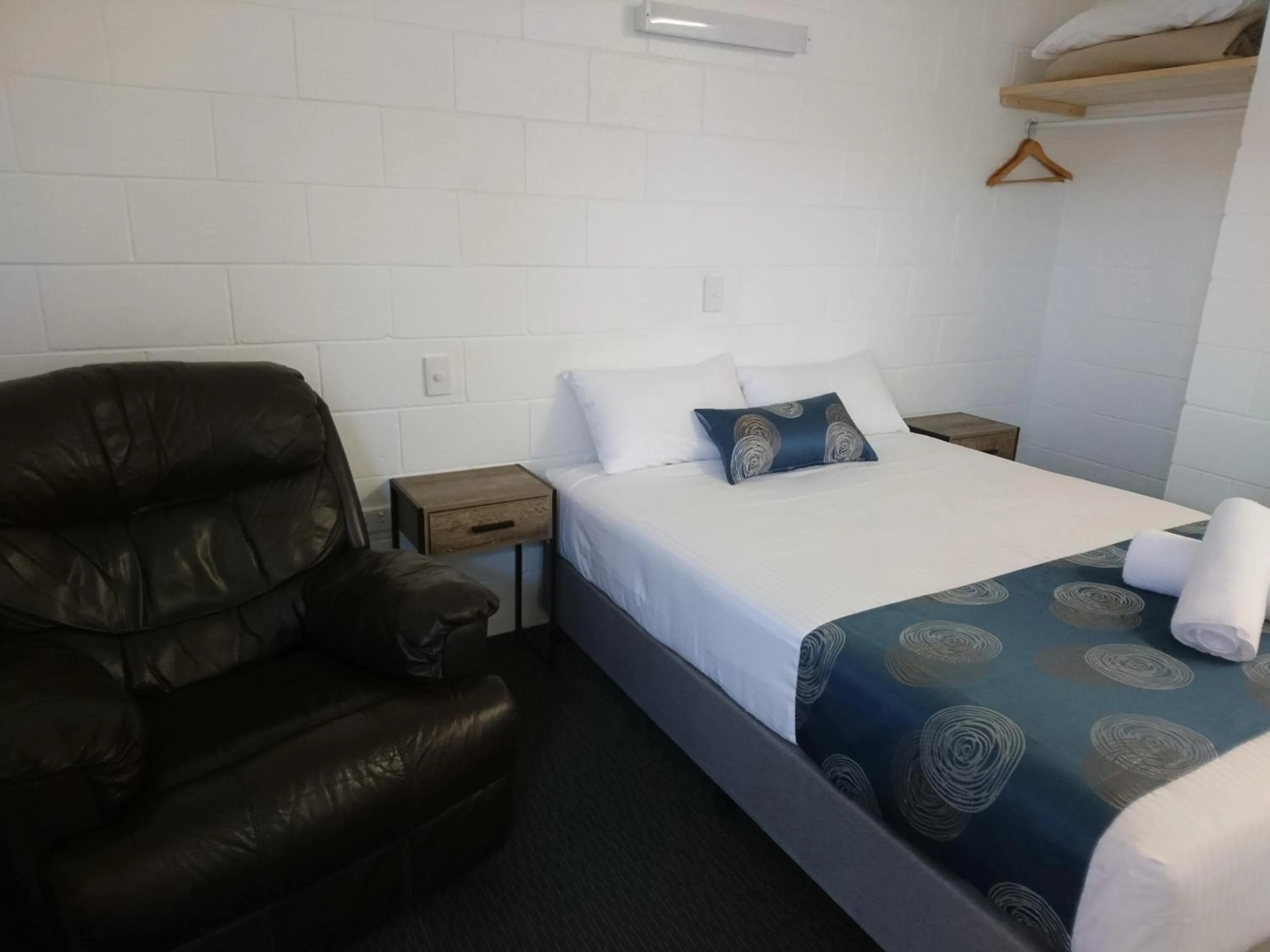 Bed in Bororen Motel