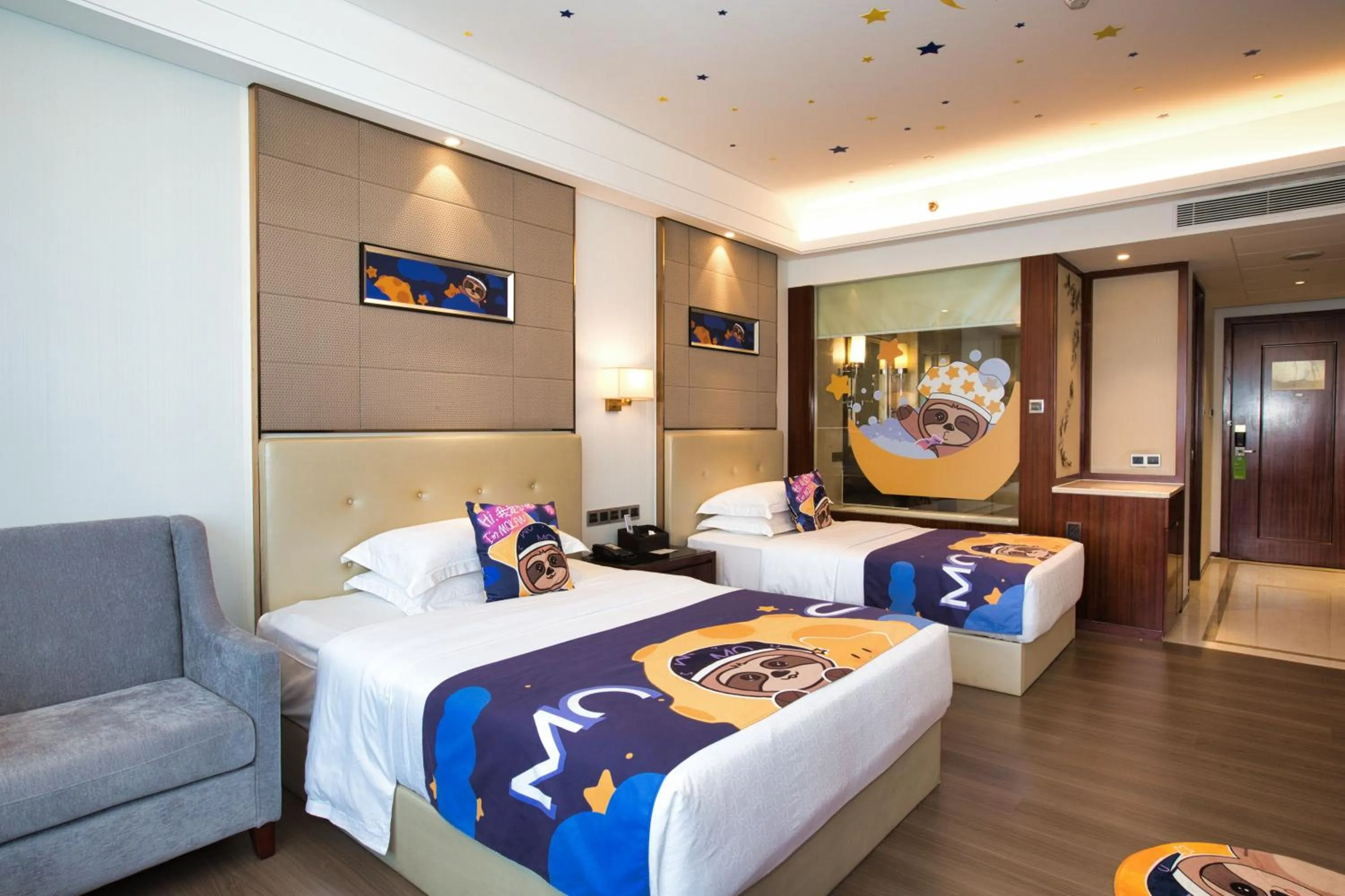 Photo of the whole room, Bed in Wyndham Garden Foshan Nanhai