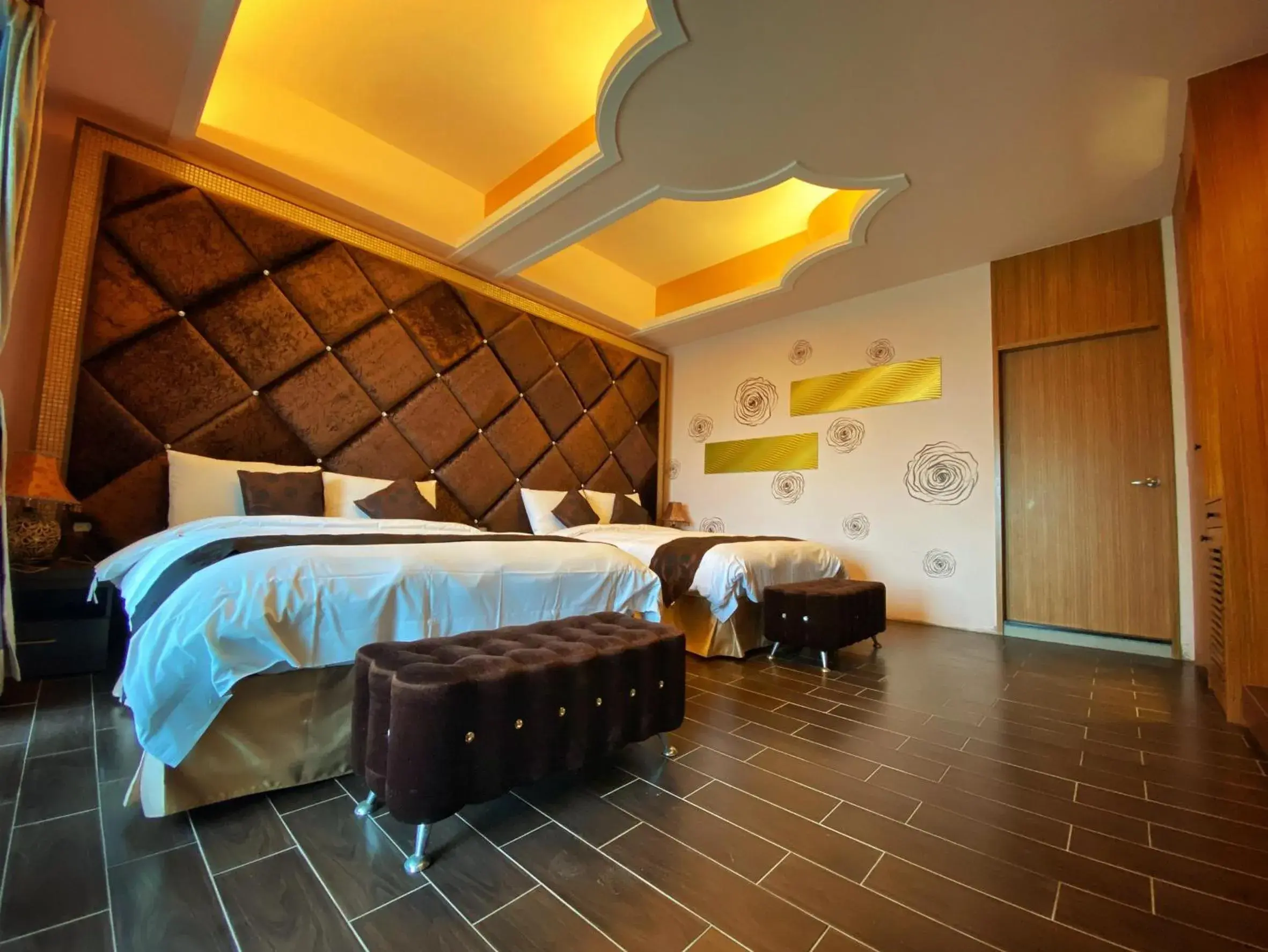 Classic Quadruple Room in The Domed Tile B&B Classic Quadruple Room in The Domed Tile B&B