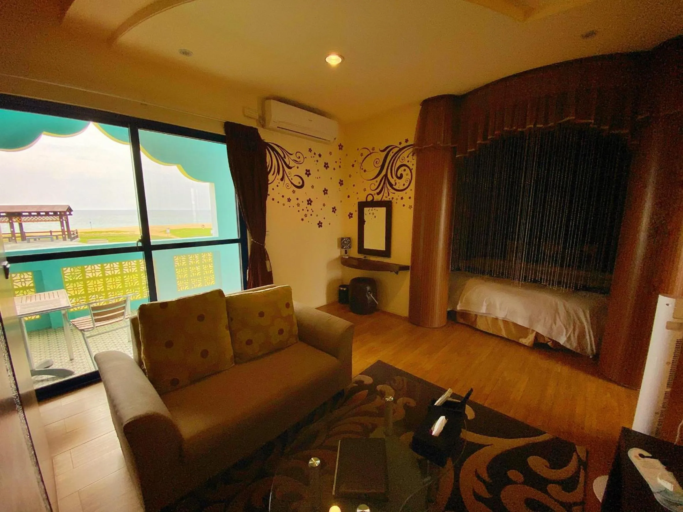 Living room in The Domed Tile B&B