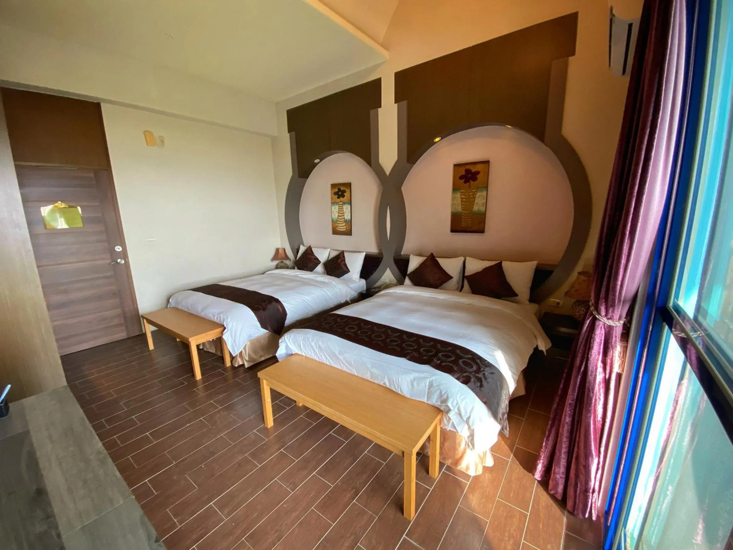 Bed in The Domed Tile B&B