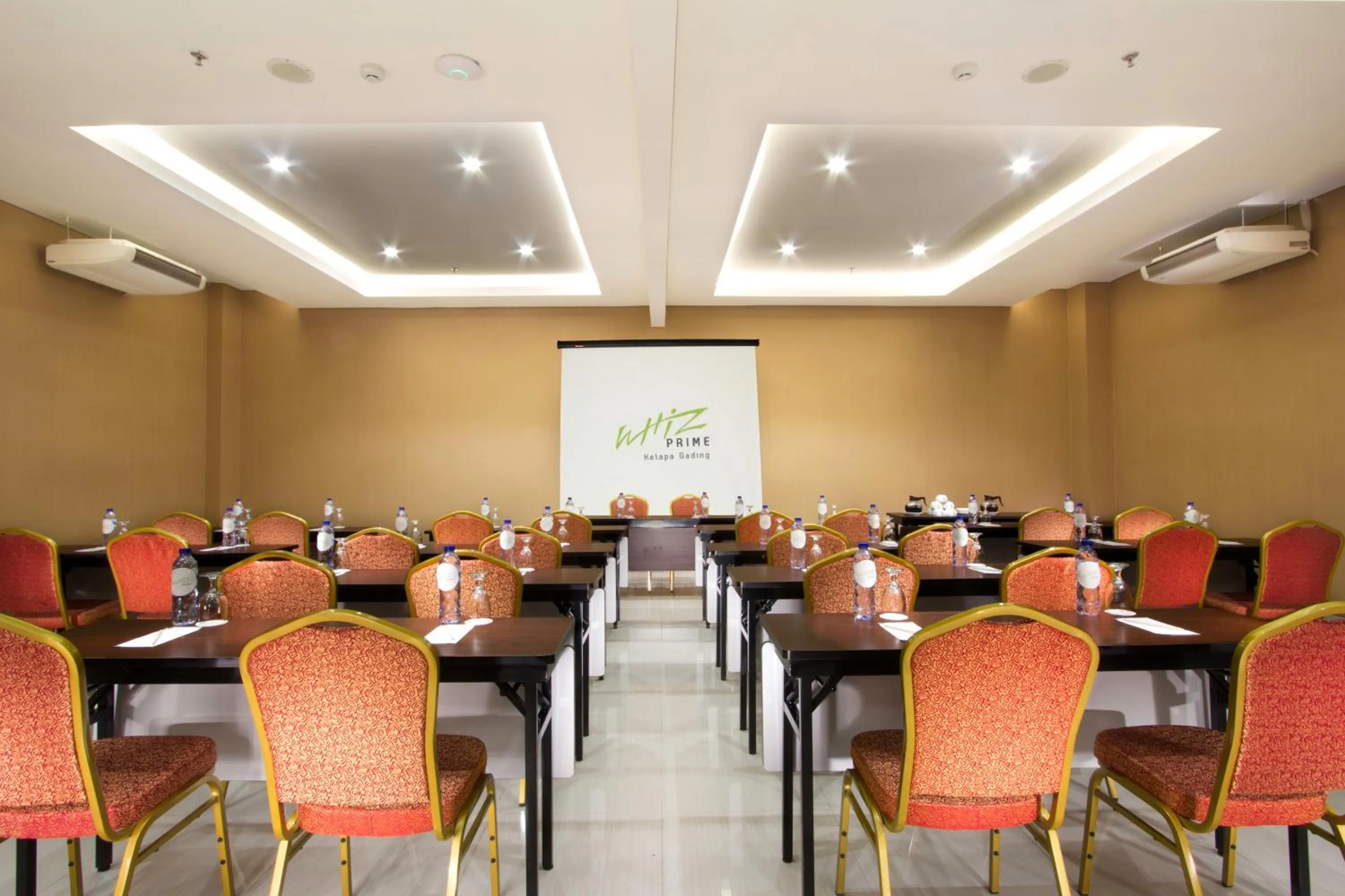 Business facilities in Whiz Prime Hotel Kelapa Gading