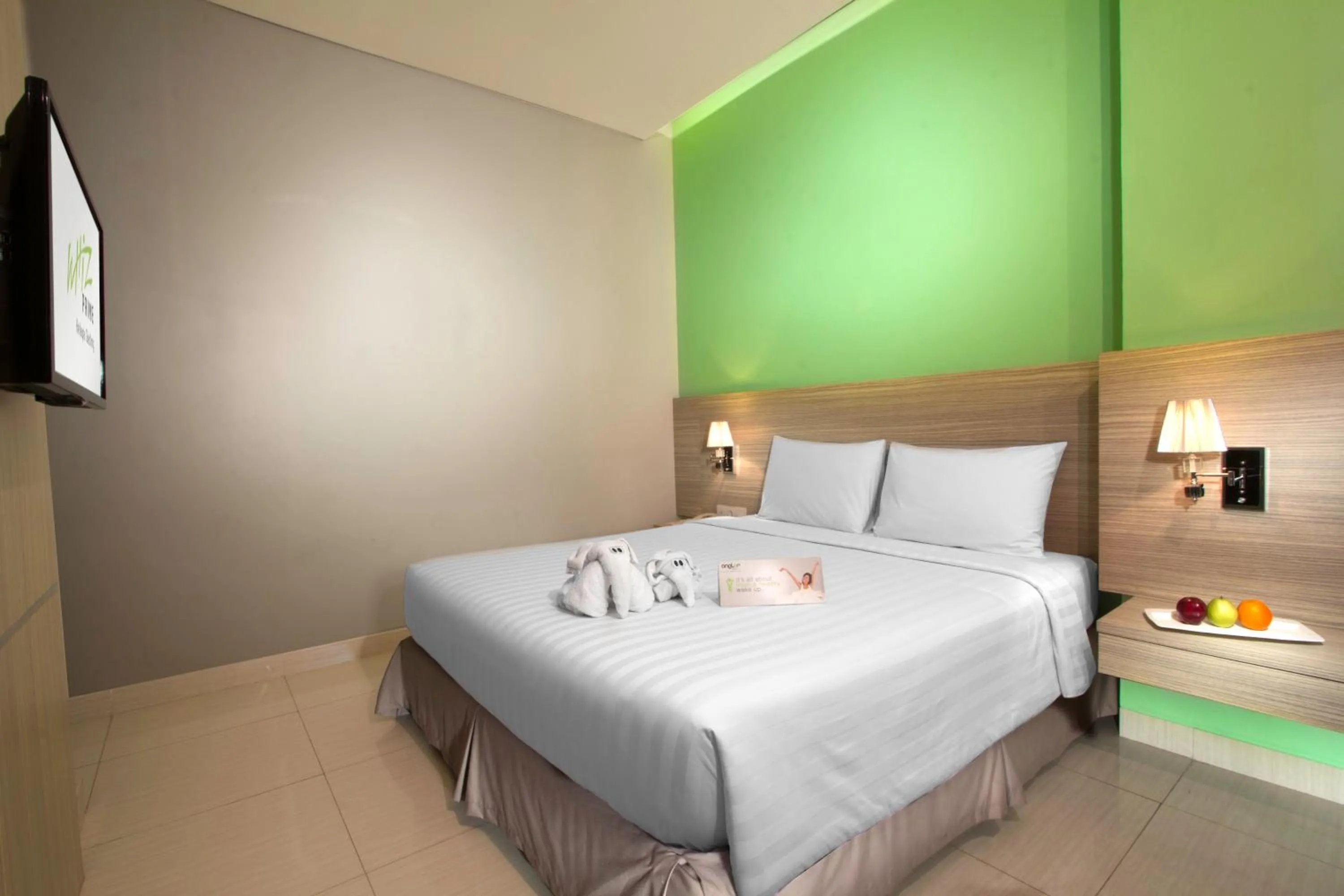 Bed in Whiz Prime Hotel Kelapa Gading