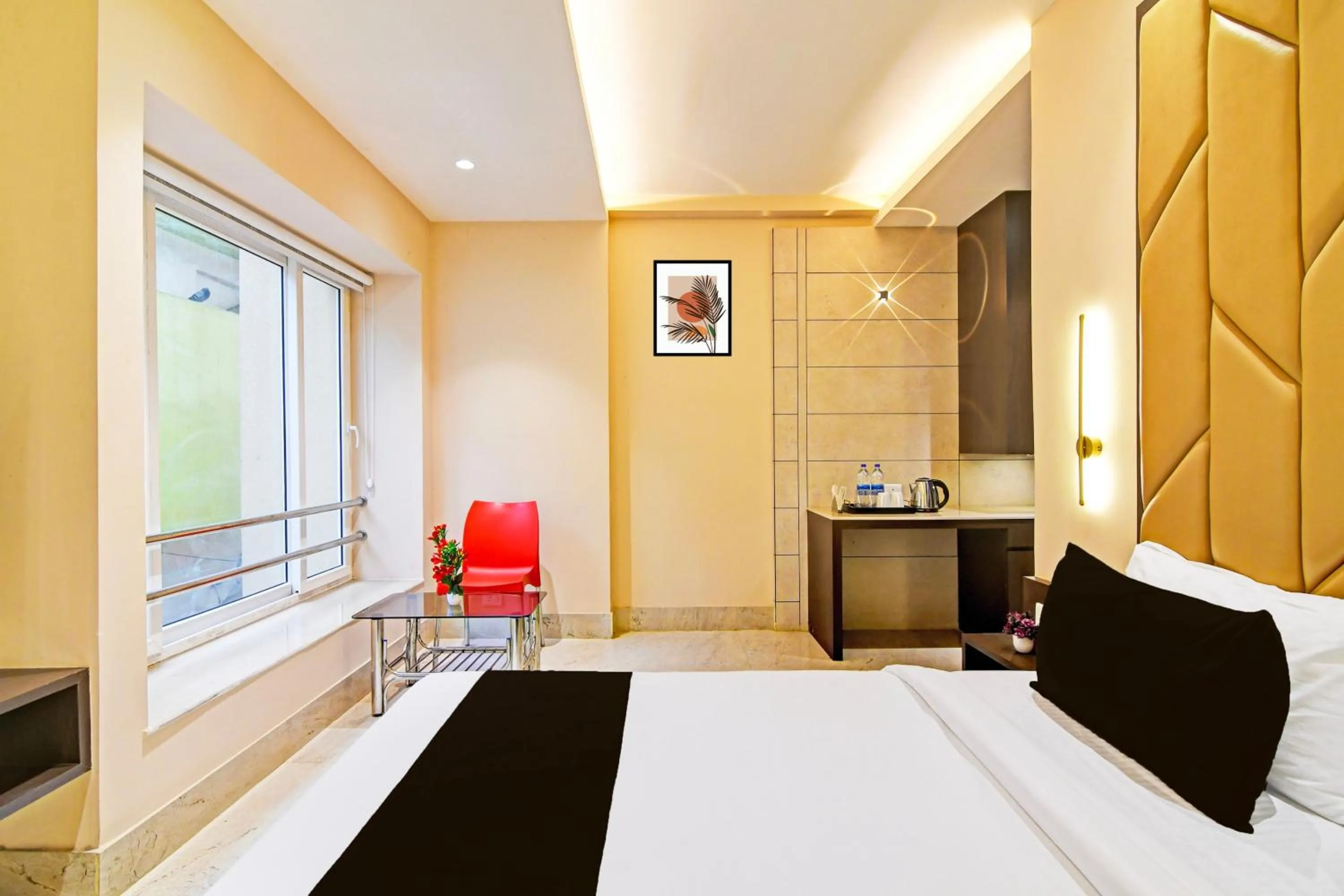 Bedroom, Bed in Super Hotel O SAMOTEL