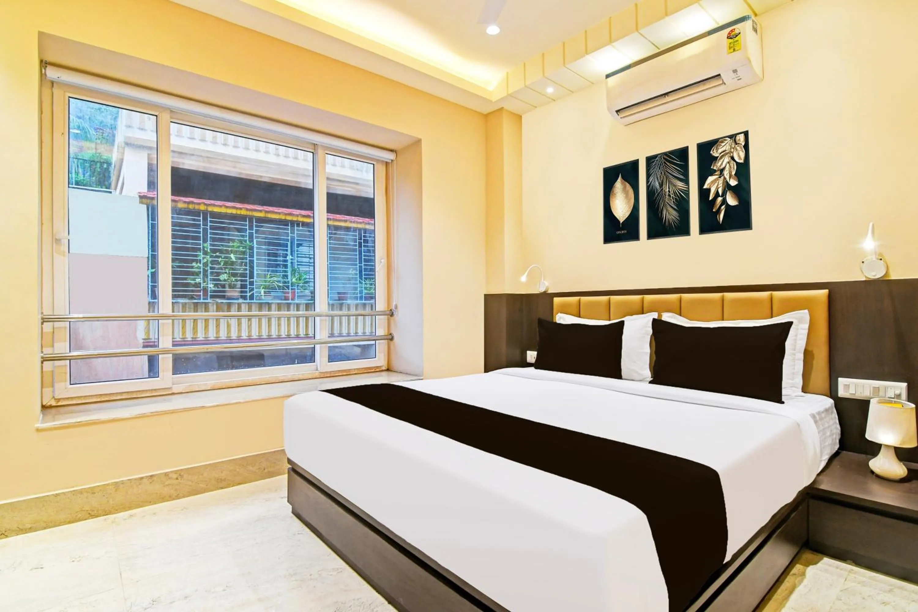 Bedroom, Bed in Super Hotel O SAMOTEL