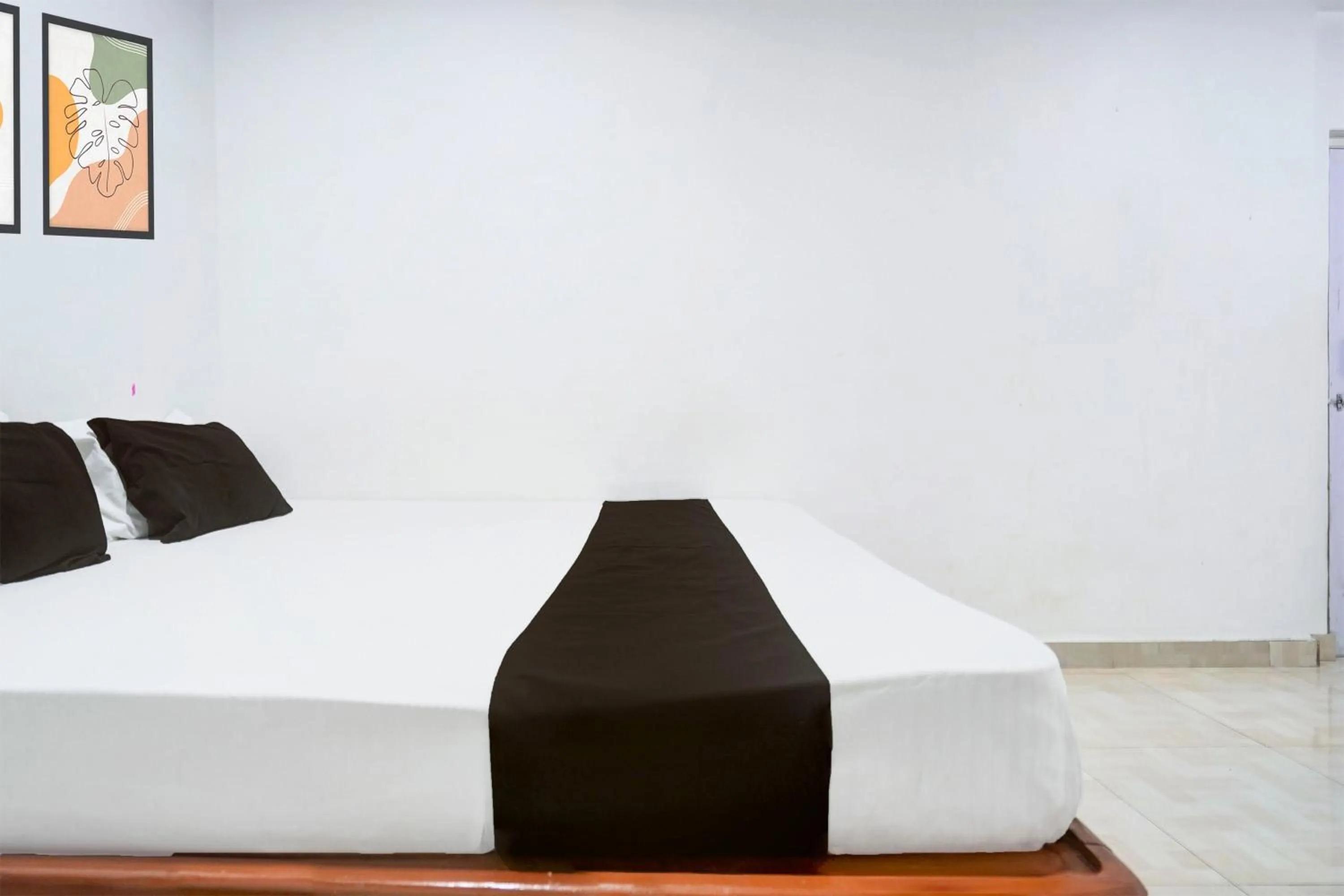 Bedroom, Bed in Hotel O Raj Resort