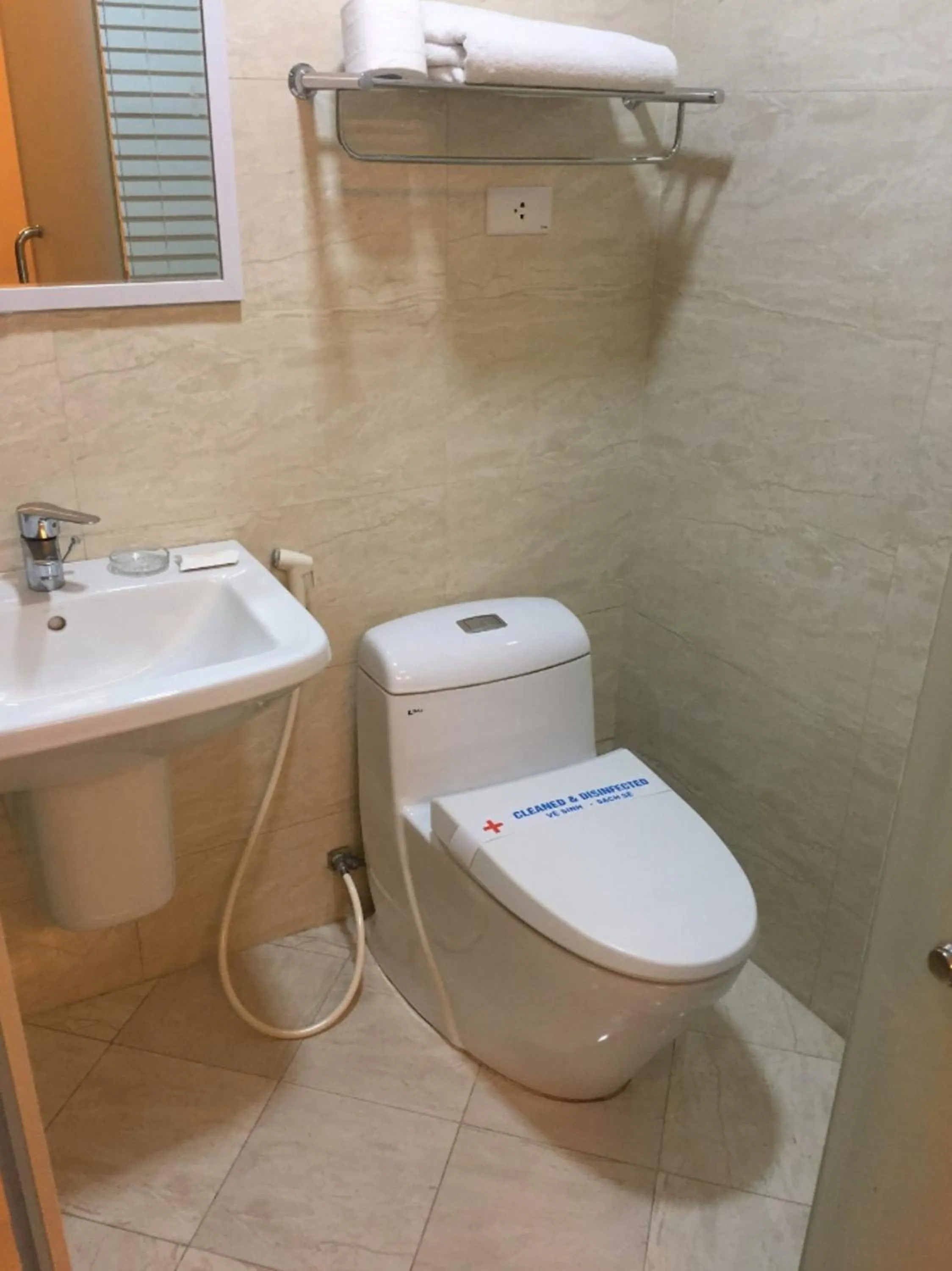 Shower in Milton Boutique Hotel