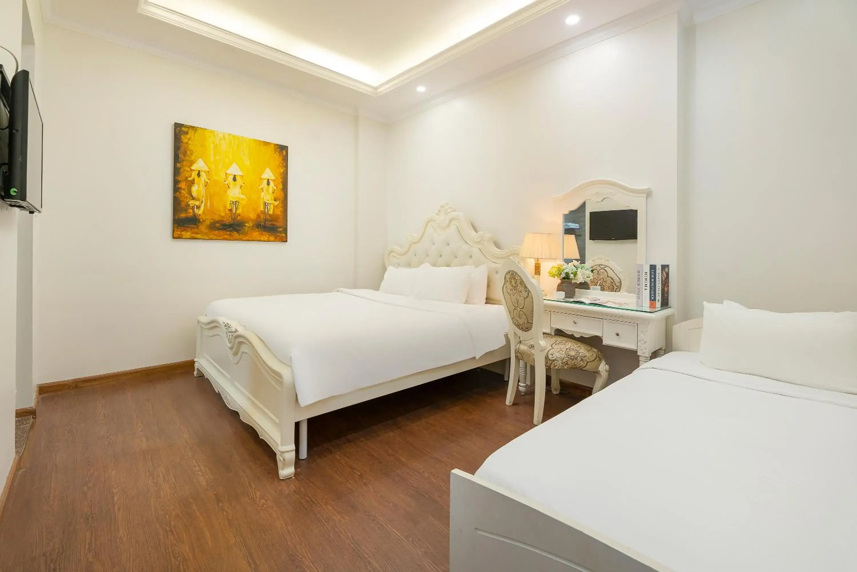 Deluxe Triple Room in Milton Boutique Hotel Deluxe Triple Room in Milton Boutique Hotel