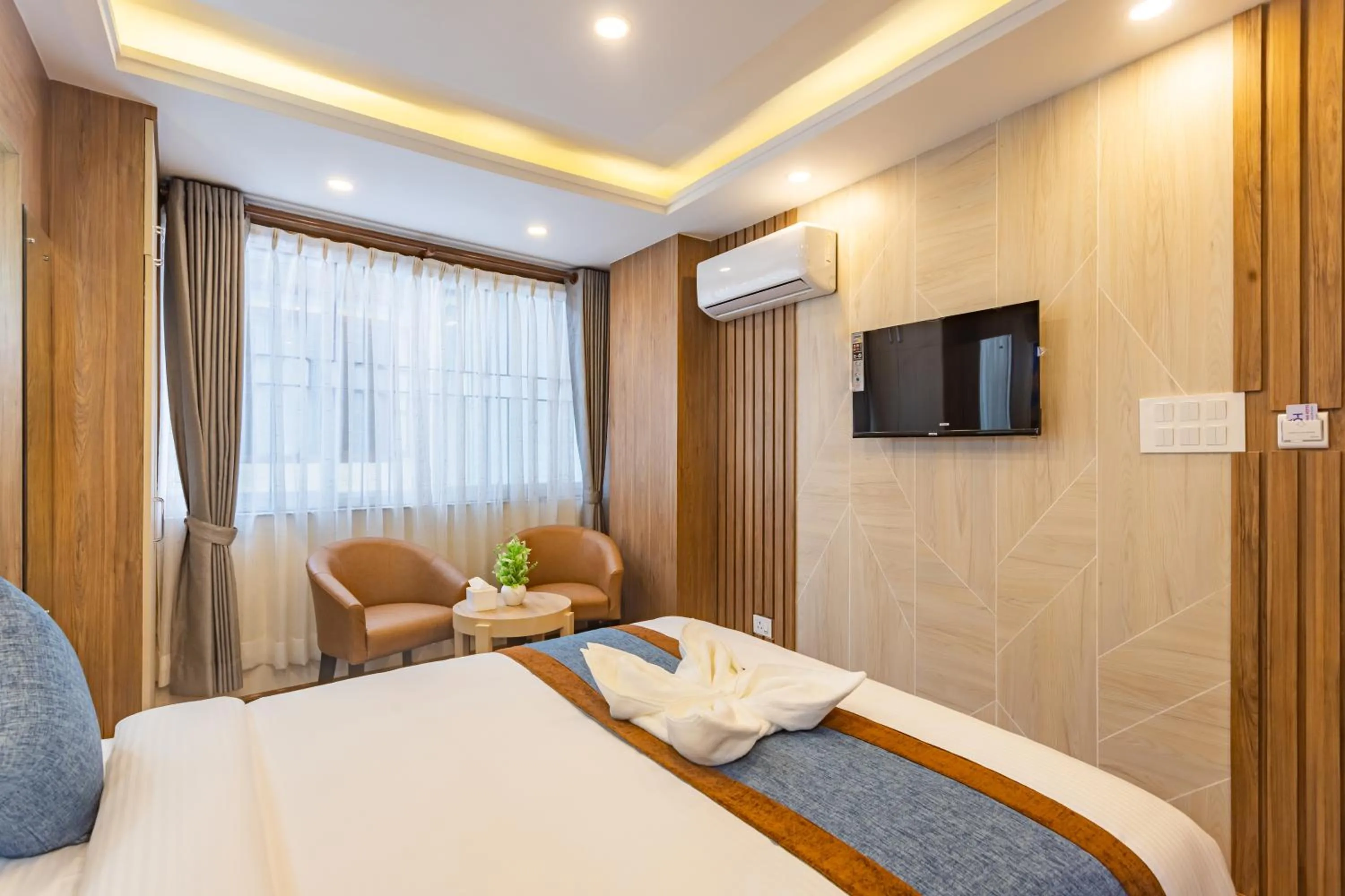 Bed in Airport Diana Hotel