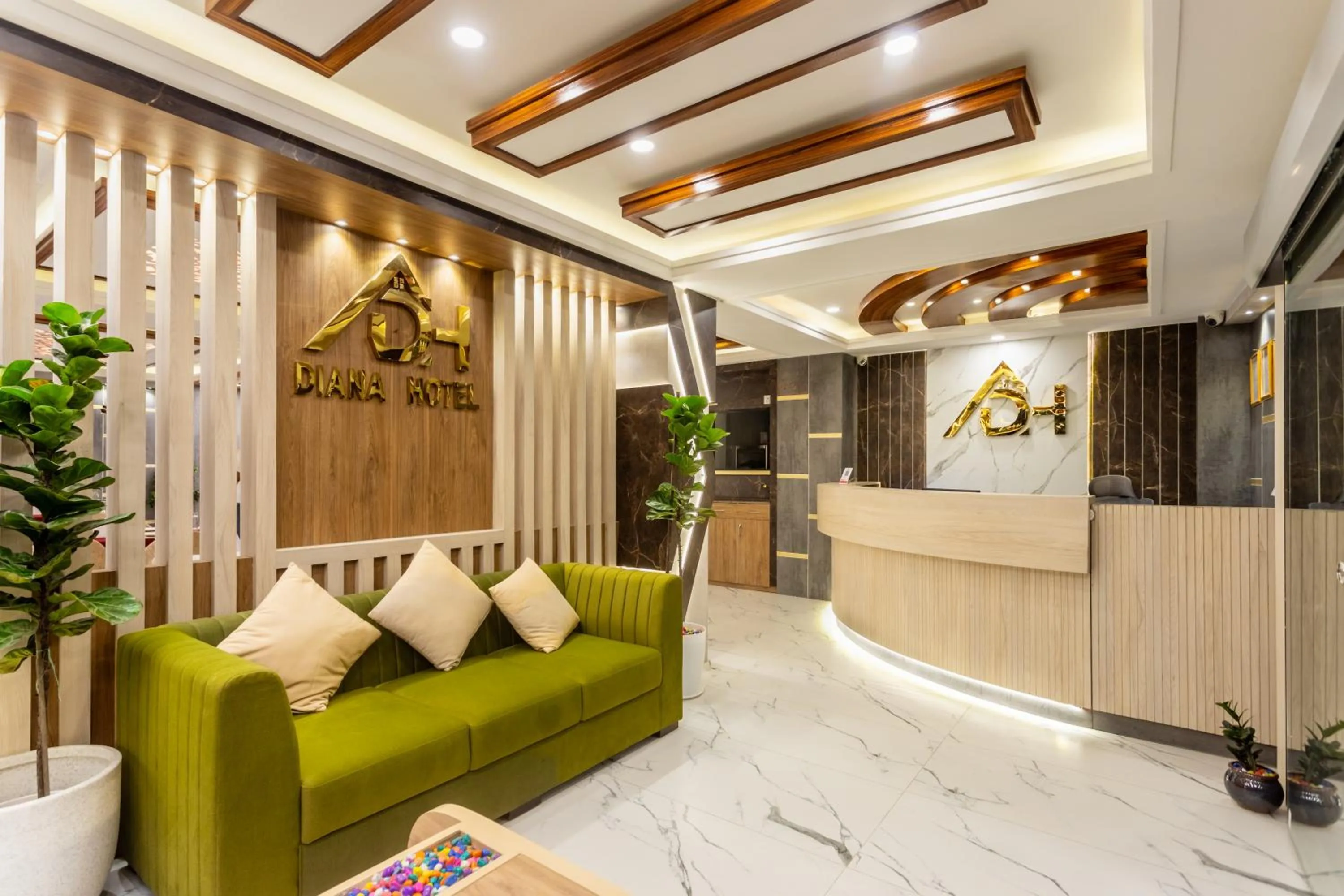 Lobby or reception in Airport Diana Hotel