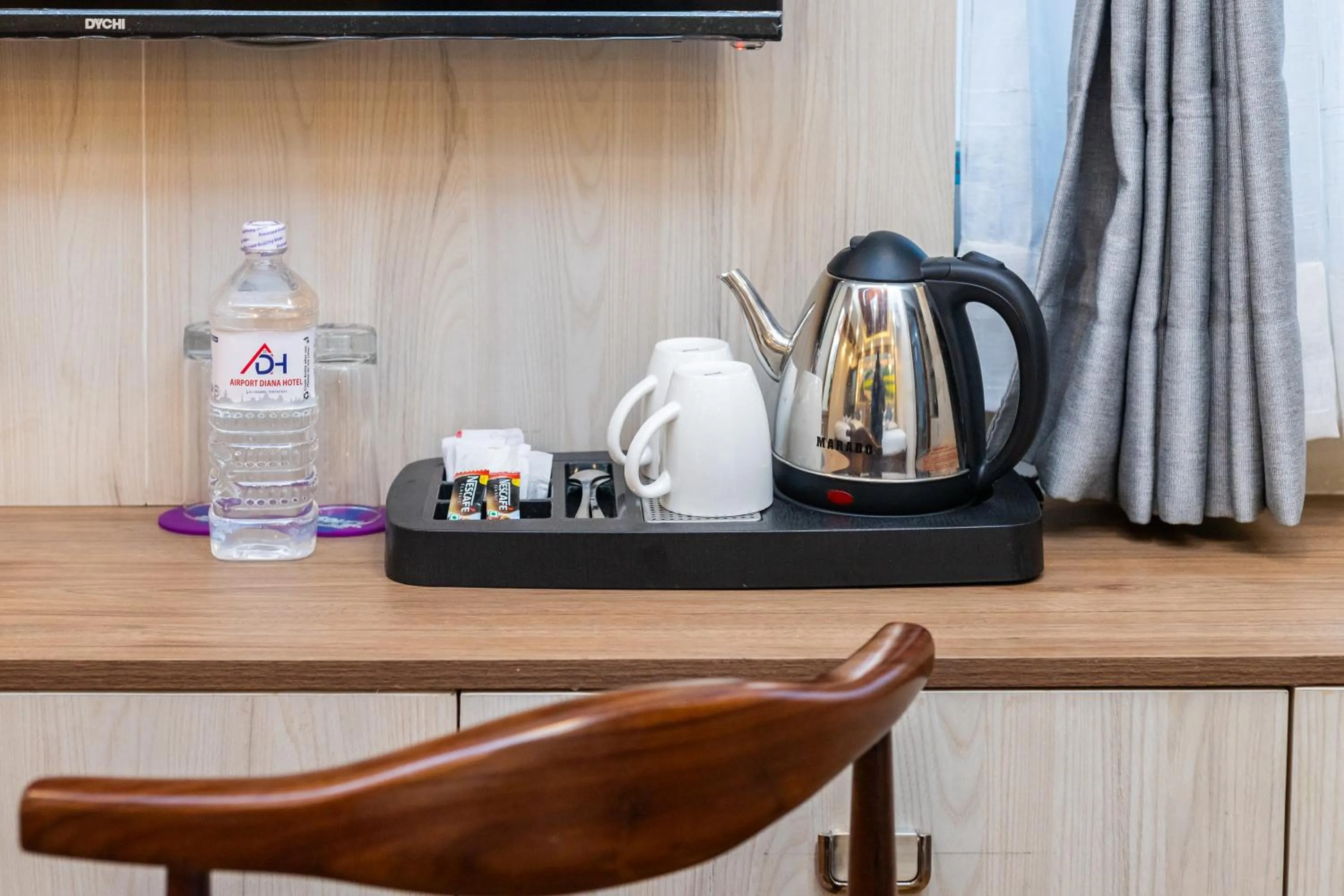 Coffee/tea facilities in Airport Diana Hotel