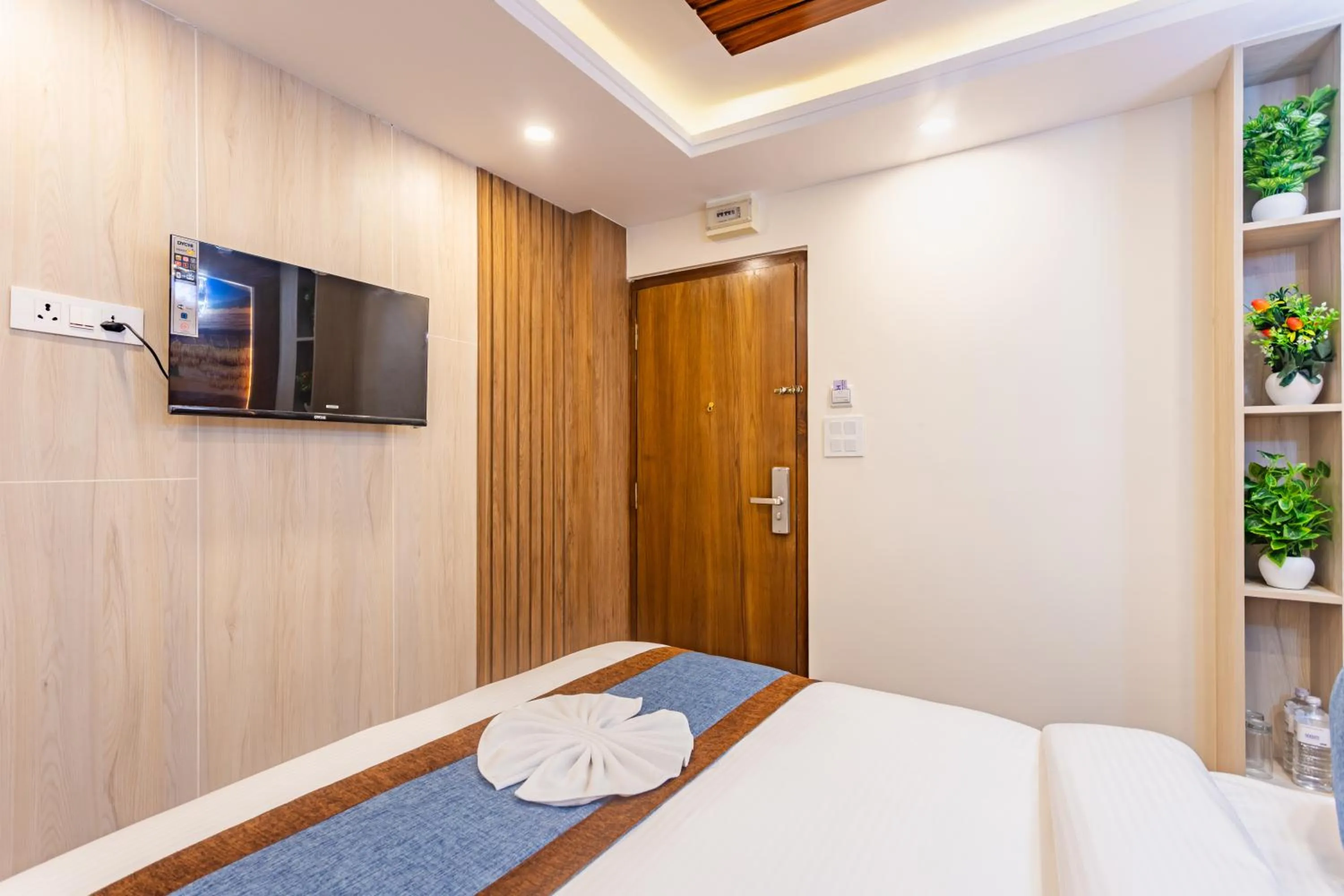 Bed in Airport Diana Hotel