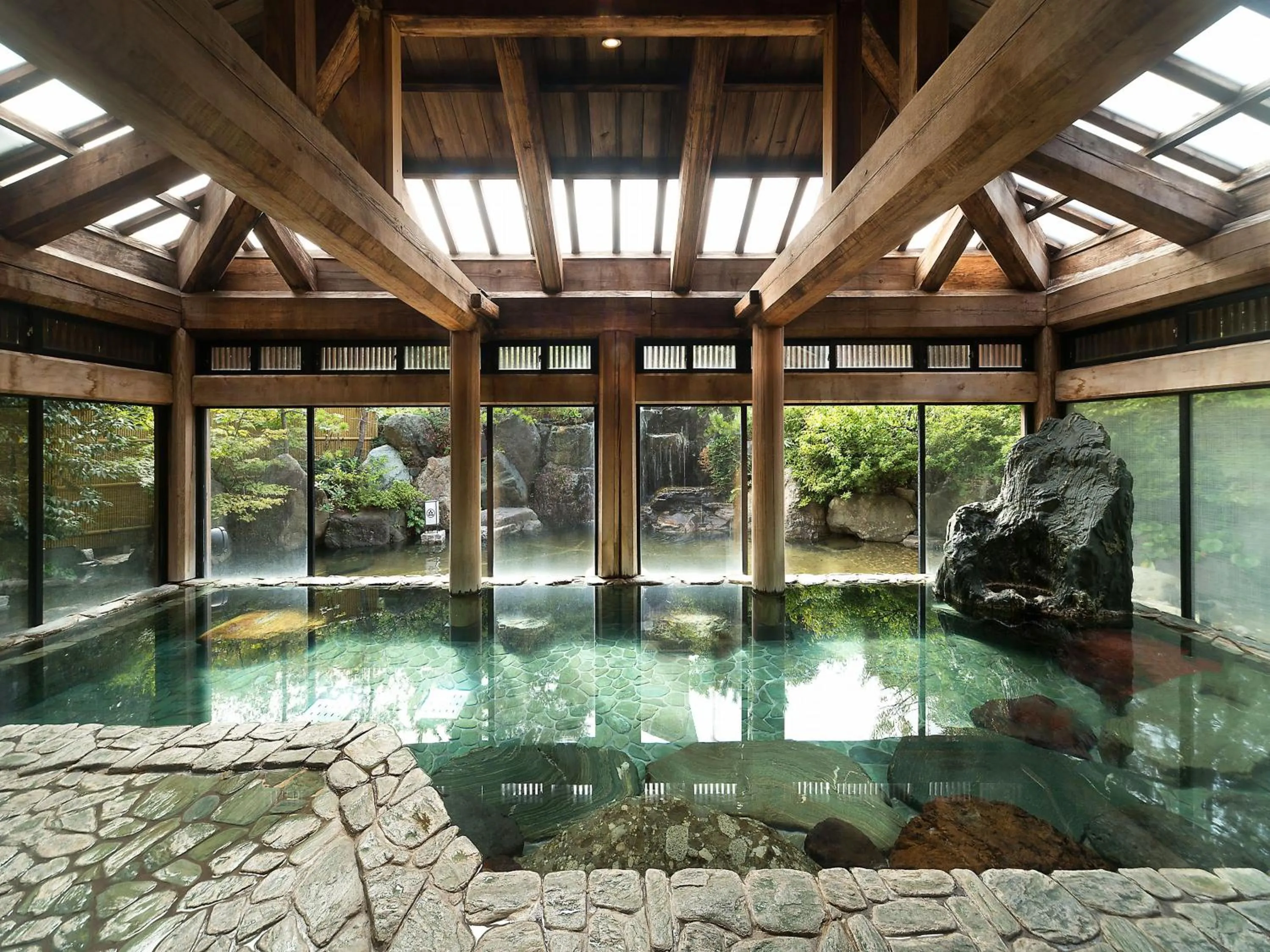Hot Spring Bath in Yuraku Hotel