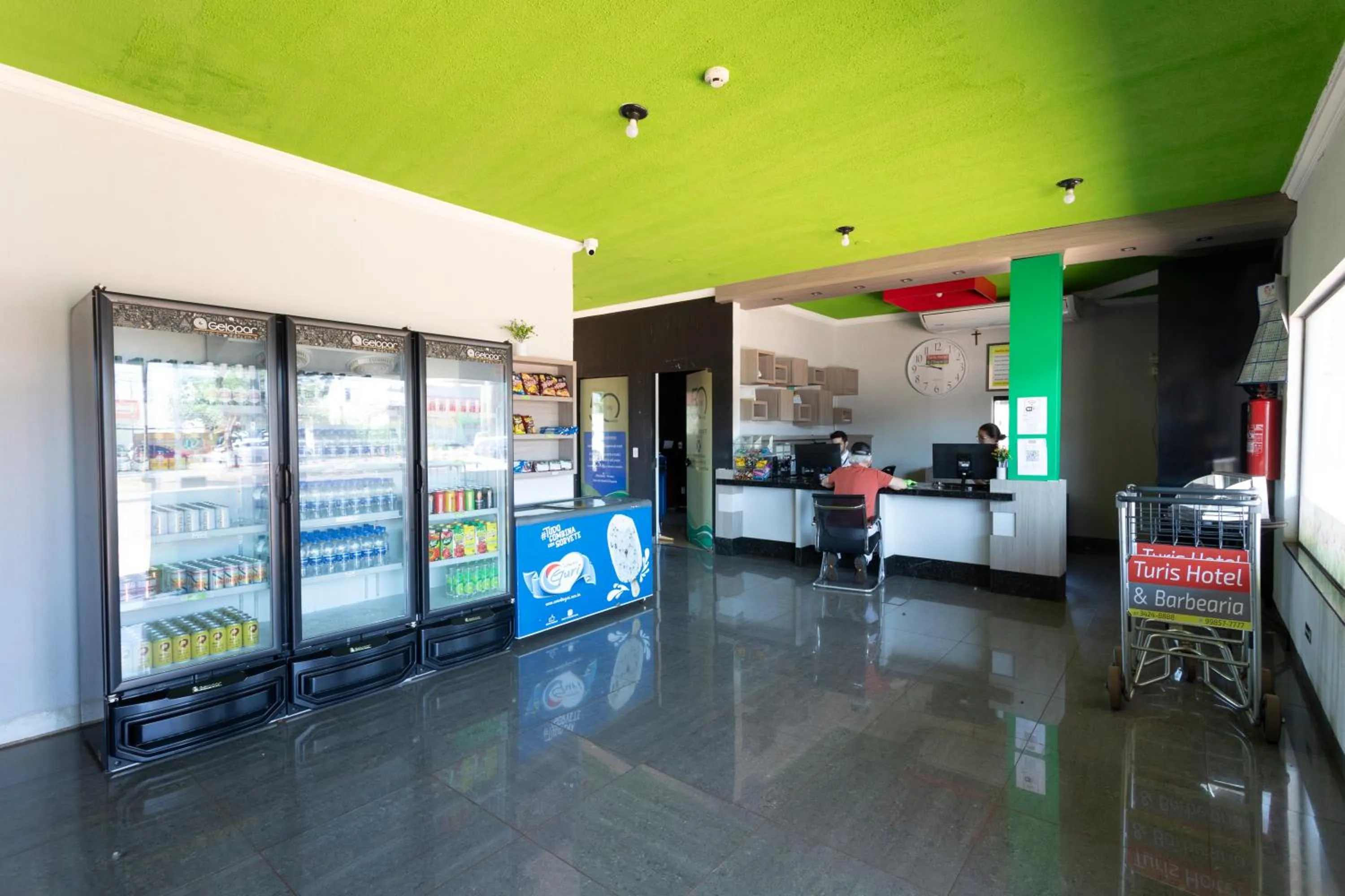 Lobby or reception in Turis Hotel & Choperia