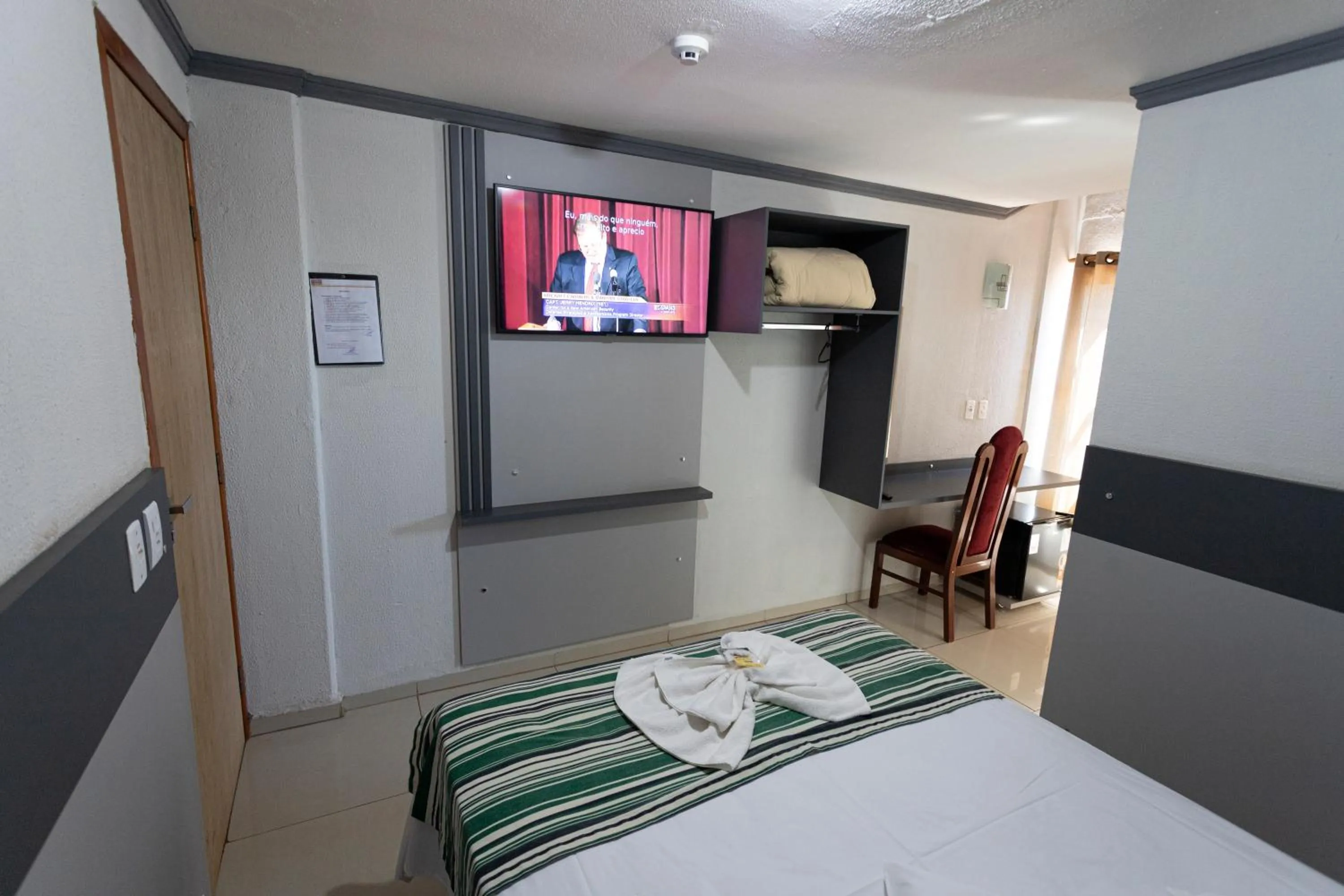 Bed in Turis Hotel & Choperia