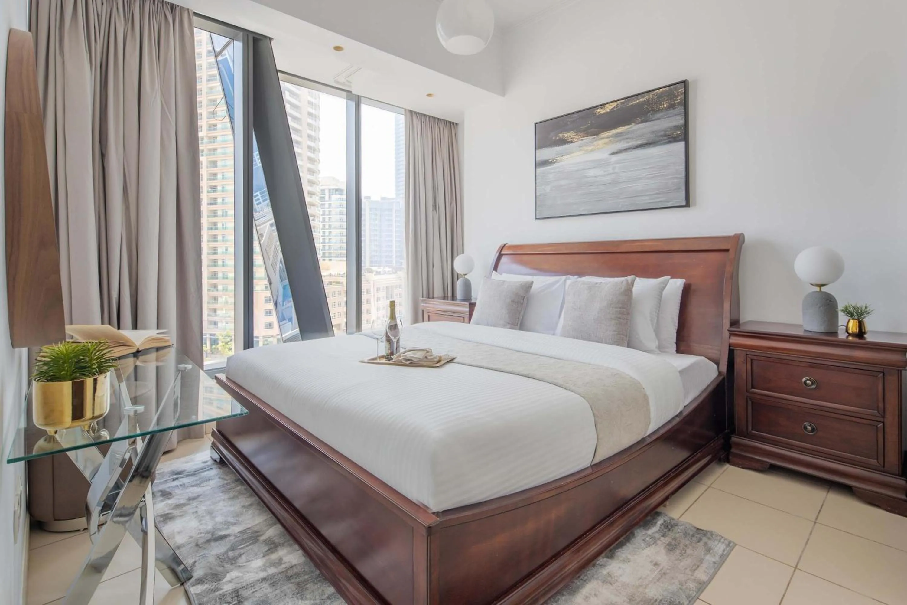 Bedroom, Bed in Frank Porter - Silverene Tower B