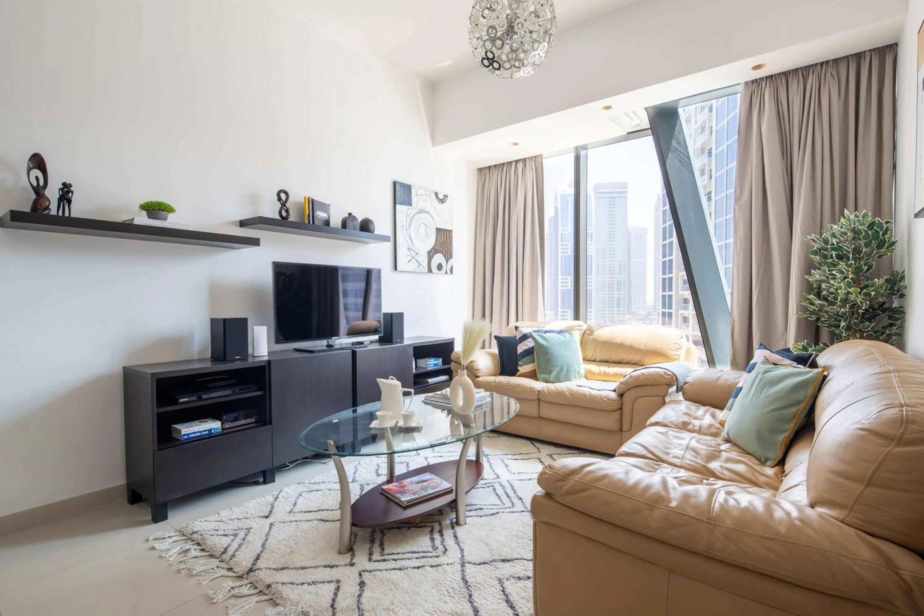 Living room in Frank Porter - Silverene Tower B