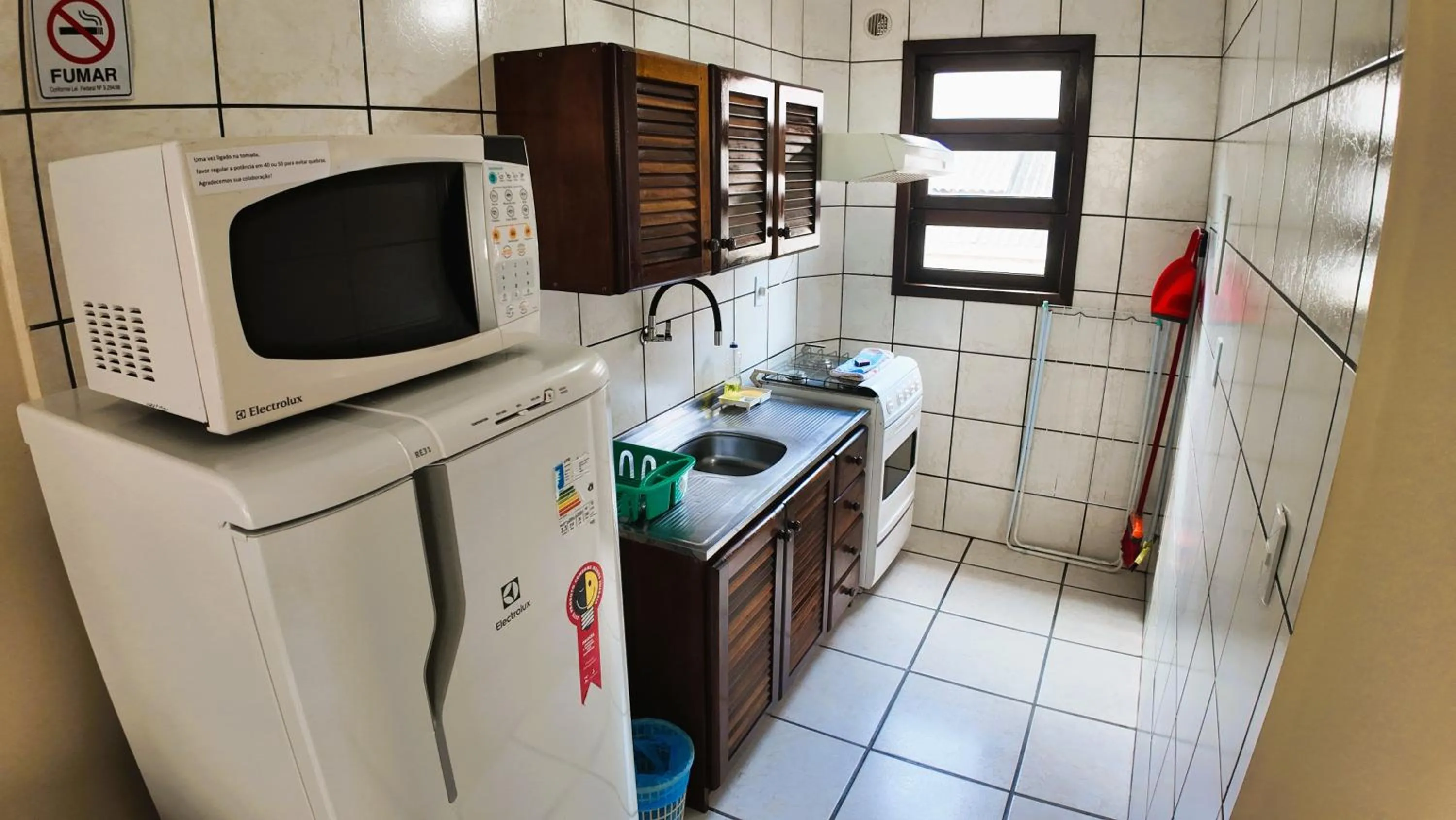 Kitchen or kitchenette in Água Marinha de Bombas - Bombinhas