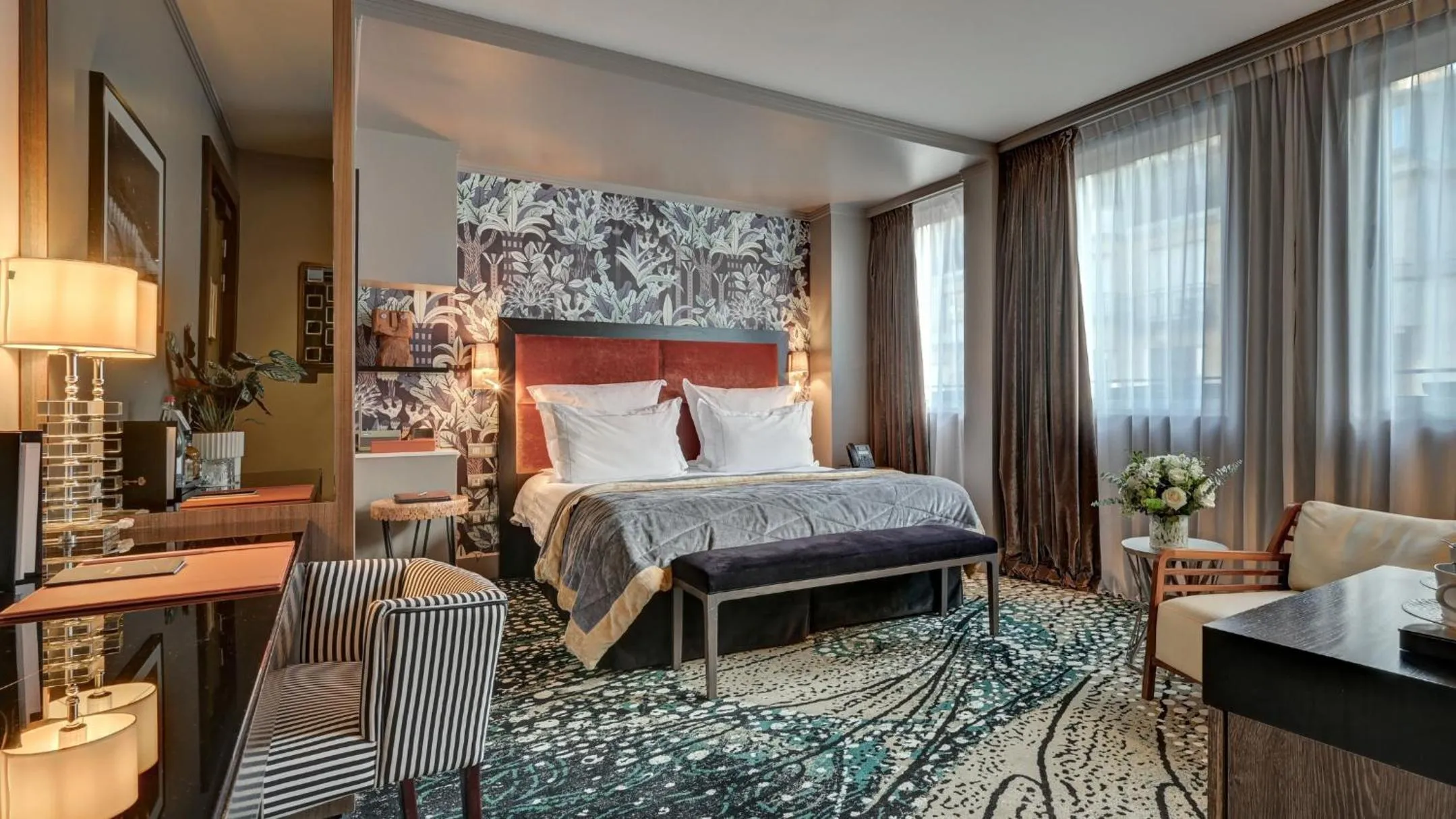 Photo of the whole room, Bed in The One Alma Paris