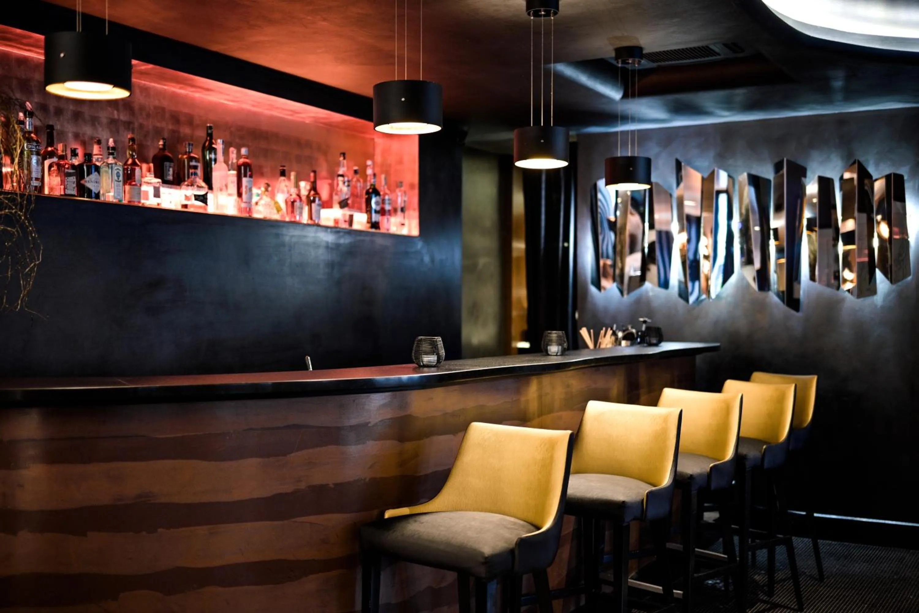 Lounge or bar in The One Alma Paris