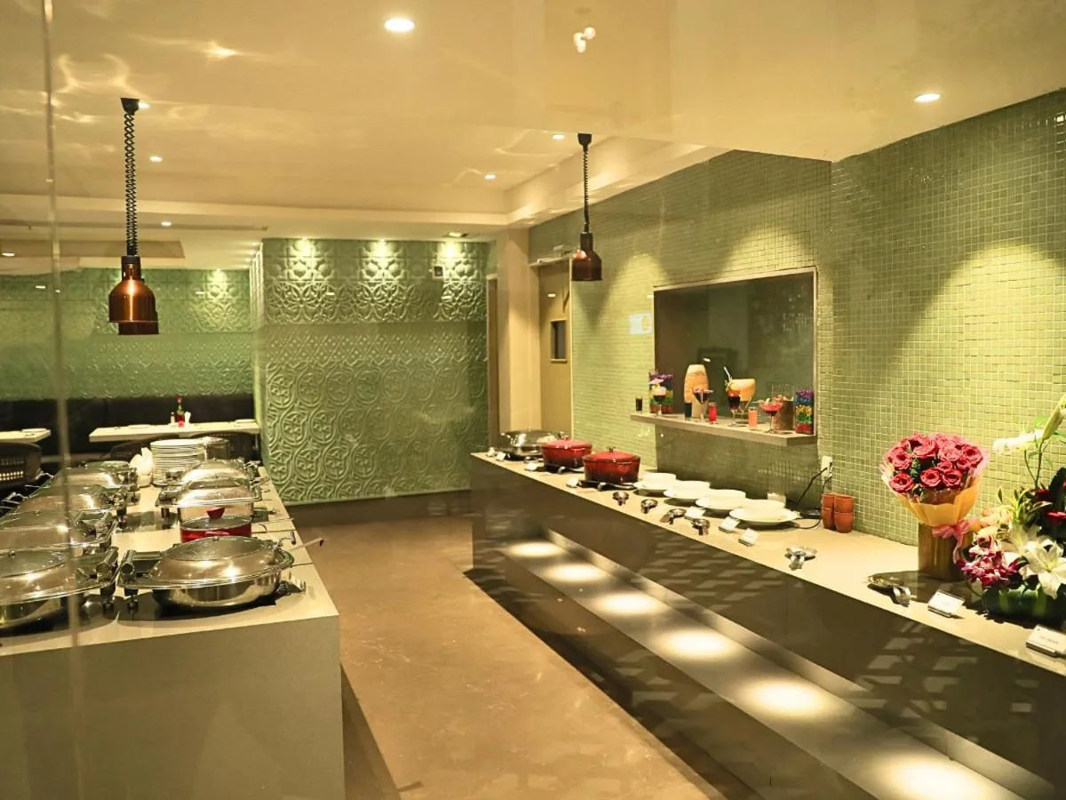 Restaurant/places to eat in D R Utthama Nellore - AM Hotel Kollection