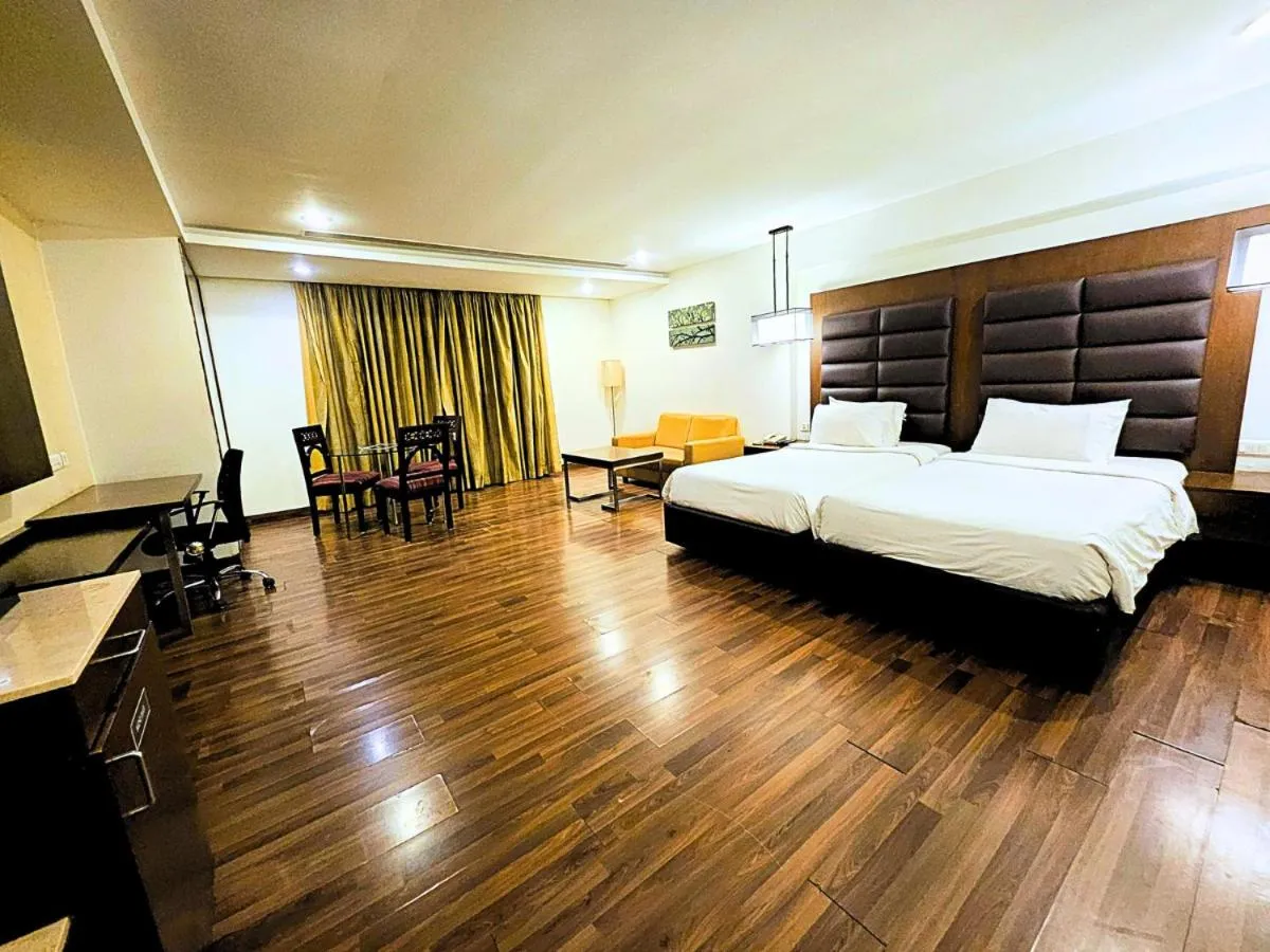 Bedroom, Bed in D R Utthama Nellore - AM Hotel Kollection