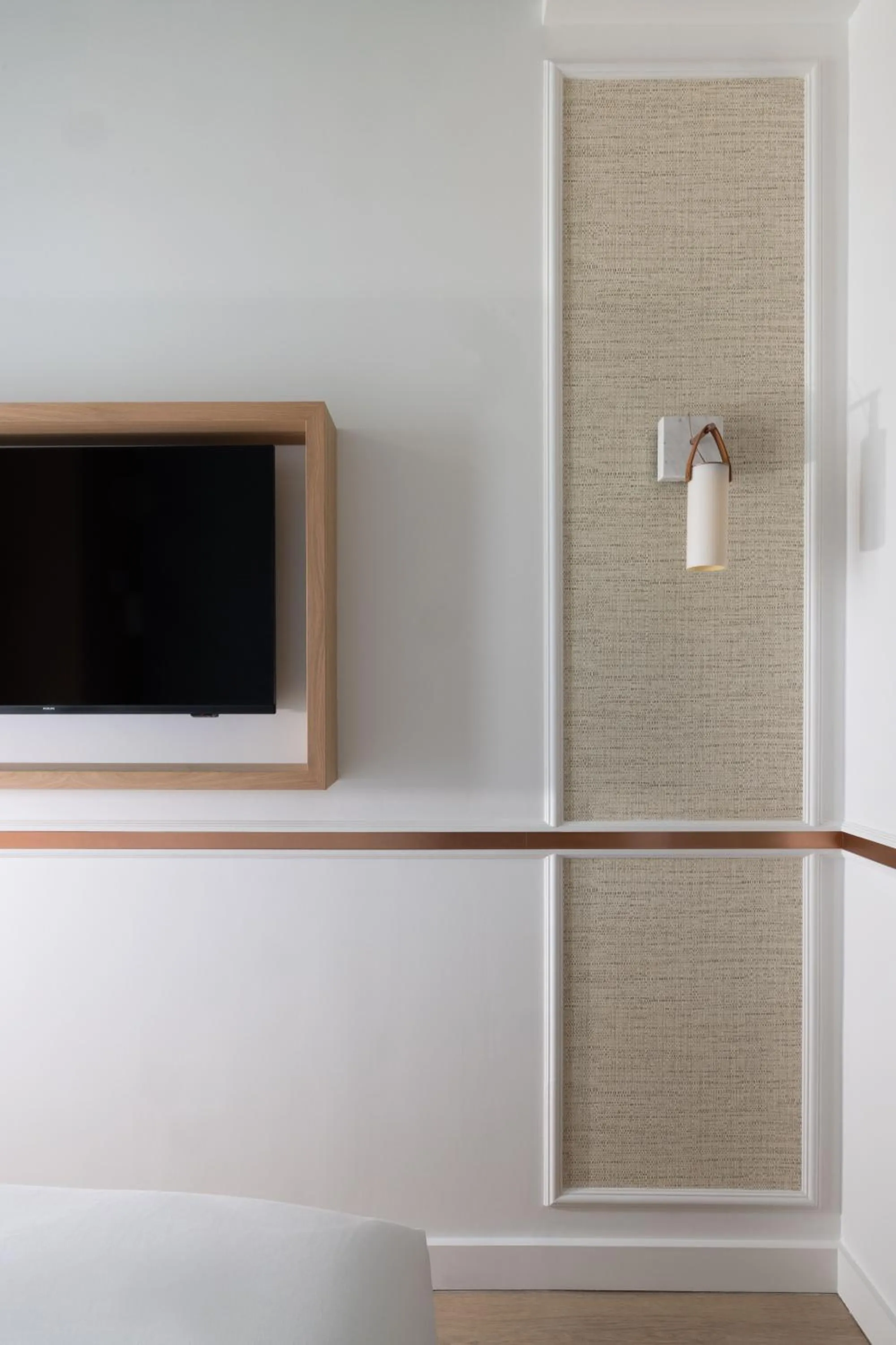 TV and multimedia in Madame Drouot & Spa - Opera