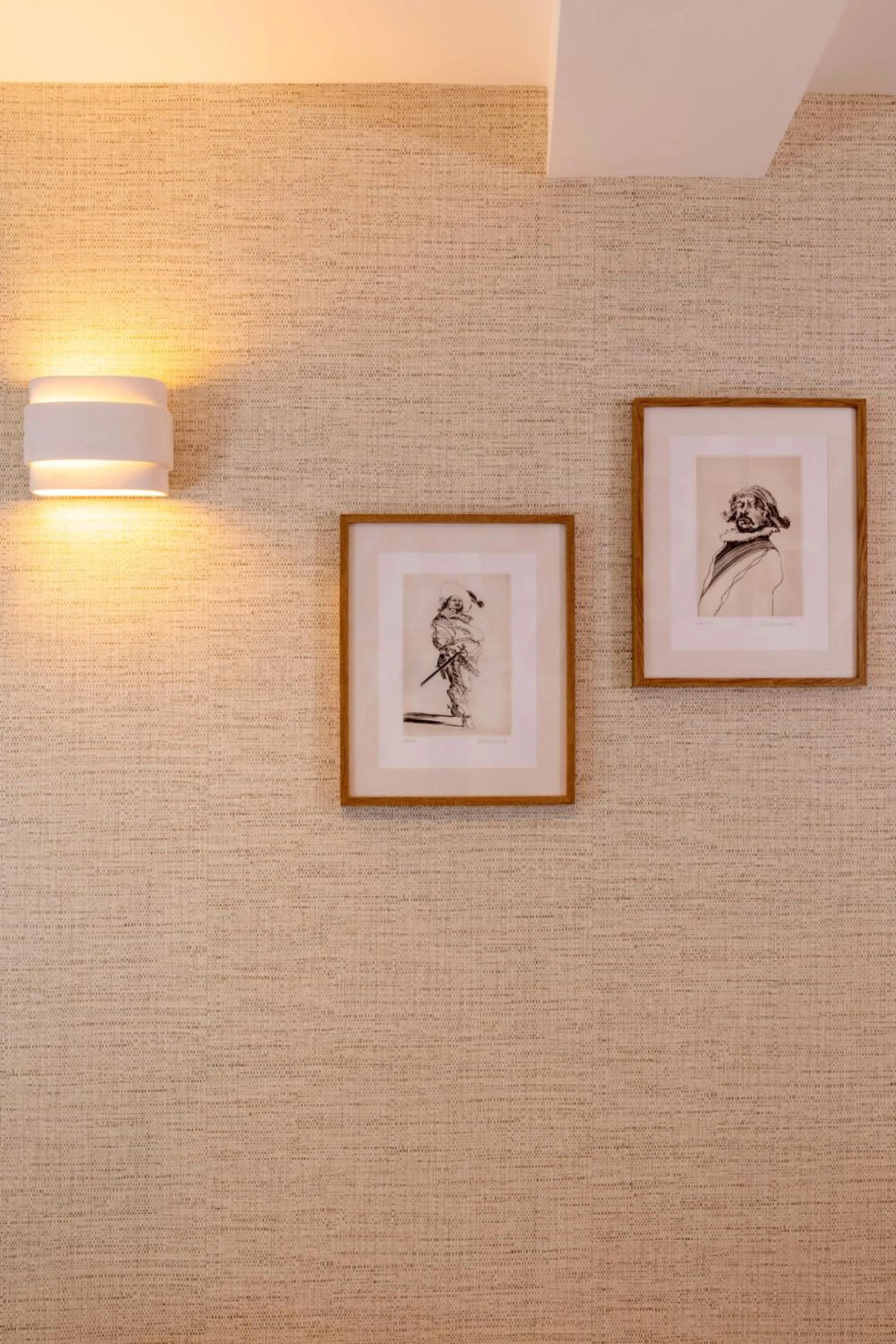 Decorative detail in Madame Drouot & Spa - Opera